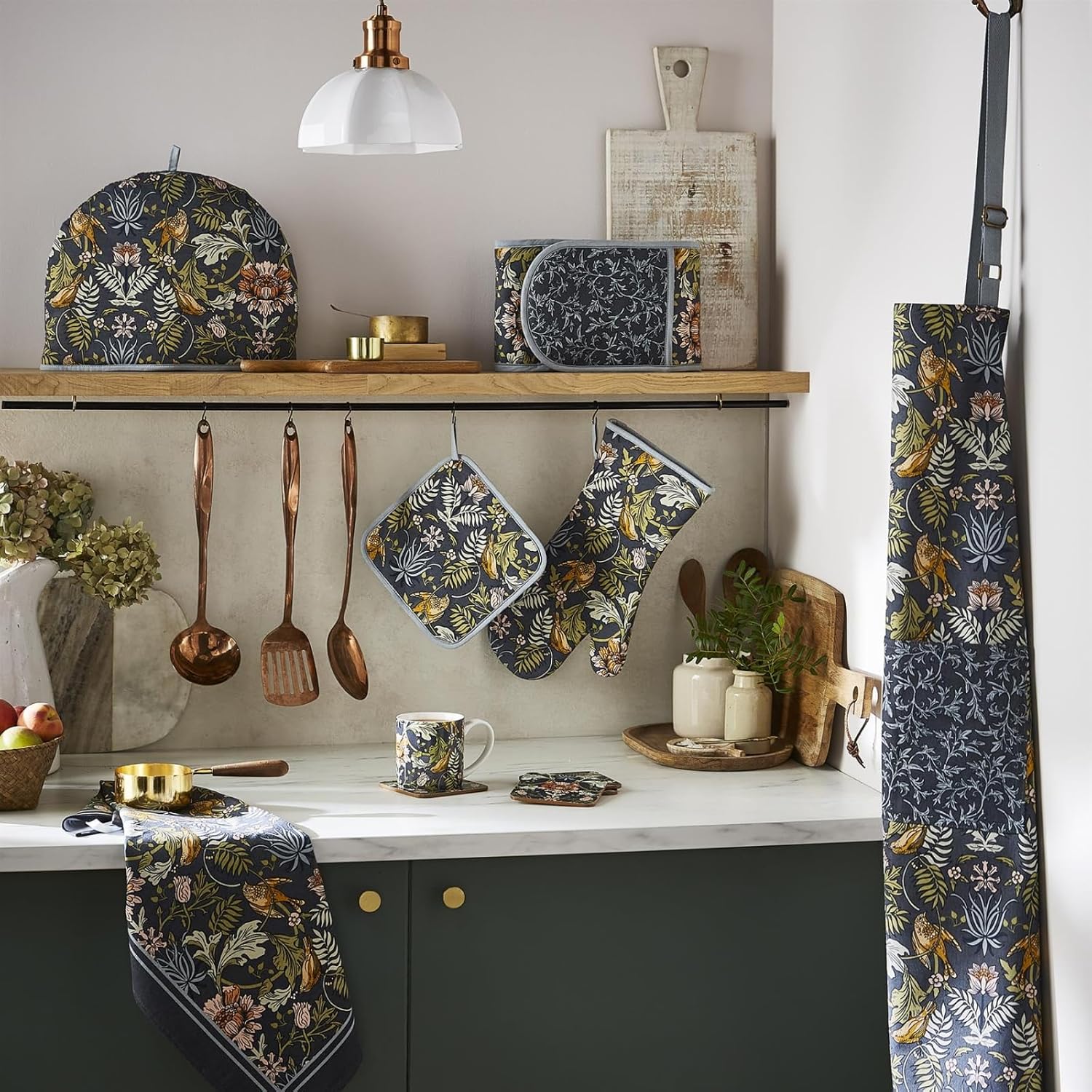 Ulster Weavers Finch & Flower Tea Cosy - Muff One Size in Navy