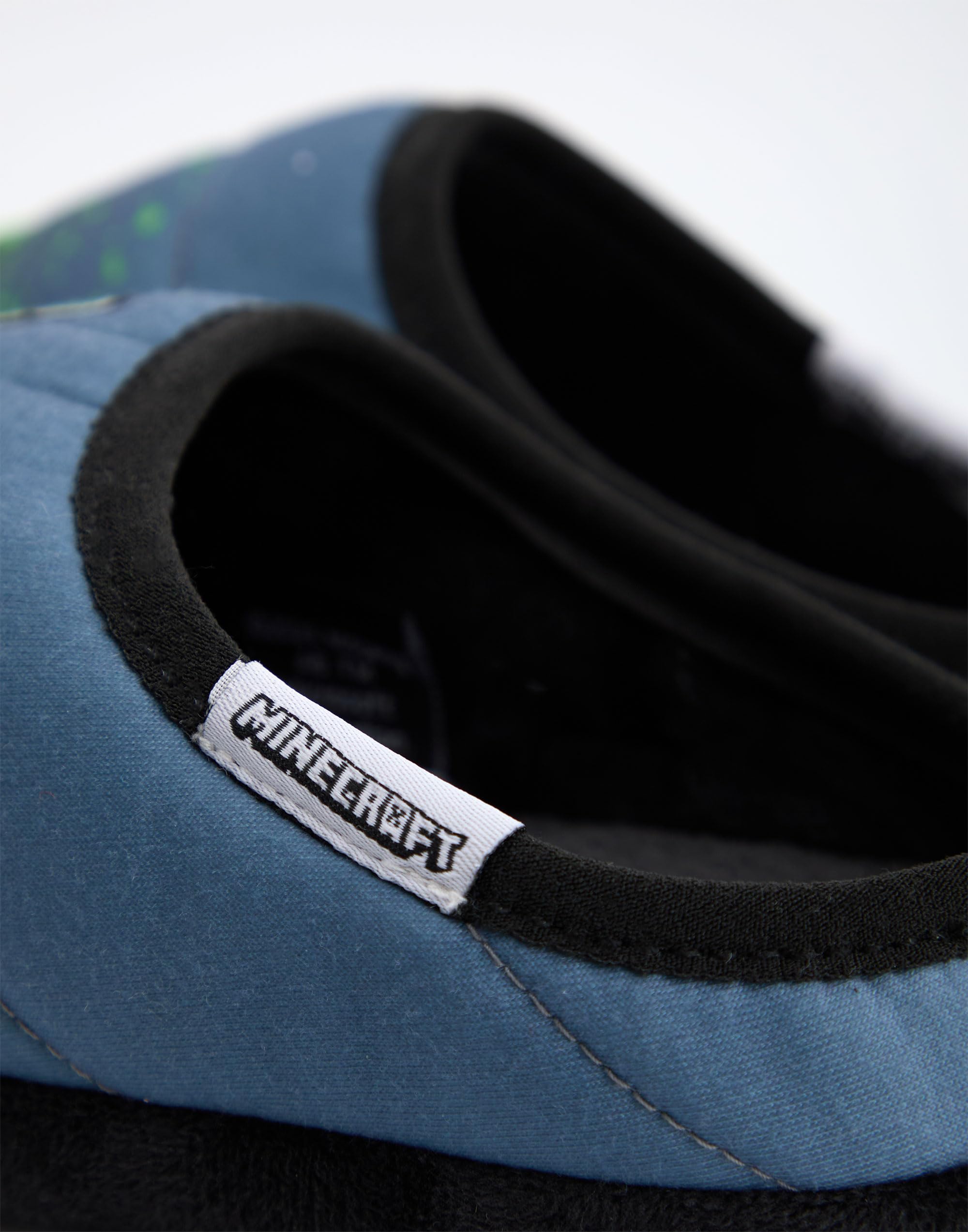 Minecraft Zapatillas Estilo Graffiti Slip-On para Niños | Calzado de Interior para Niños | Calzado de Juegos Multicolor para Niños | Zapatillas de Interior Ligeras para Niños y Adolescentes