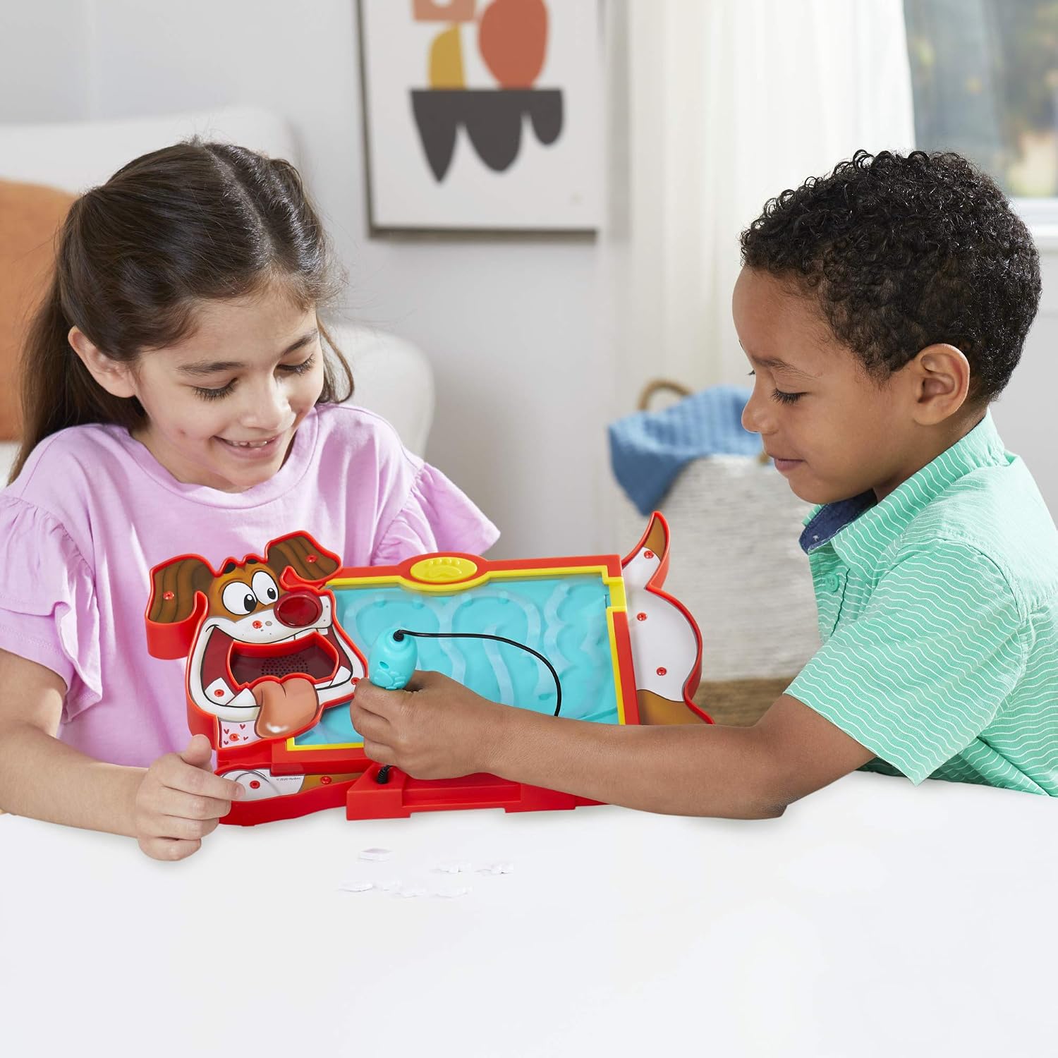 Operation Pet Scan Board Game for 2 or More Players, Kids Ages 6 and Up, with Silly Sounds, Remove The Objects or Get The Buzzer
