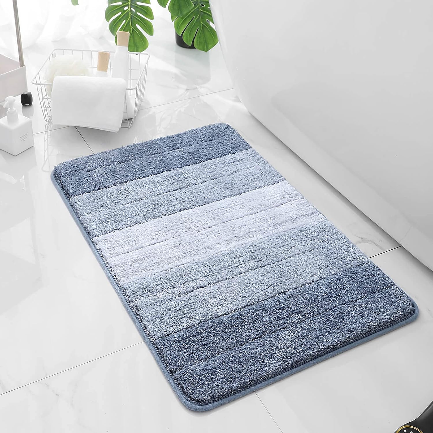 UOOKO Shower Rug, Large Microfiber Bathroom Rugs 20" x 32", Anti Slip/Extra Soft/Strong Absorbent/Fast Drying/Machine Washable Rug for Tub Shower and Bath Room