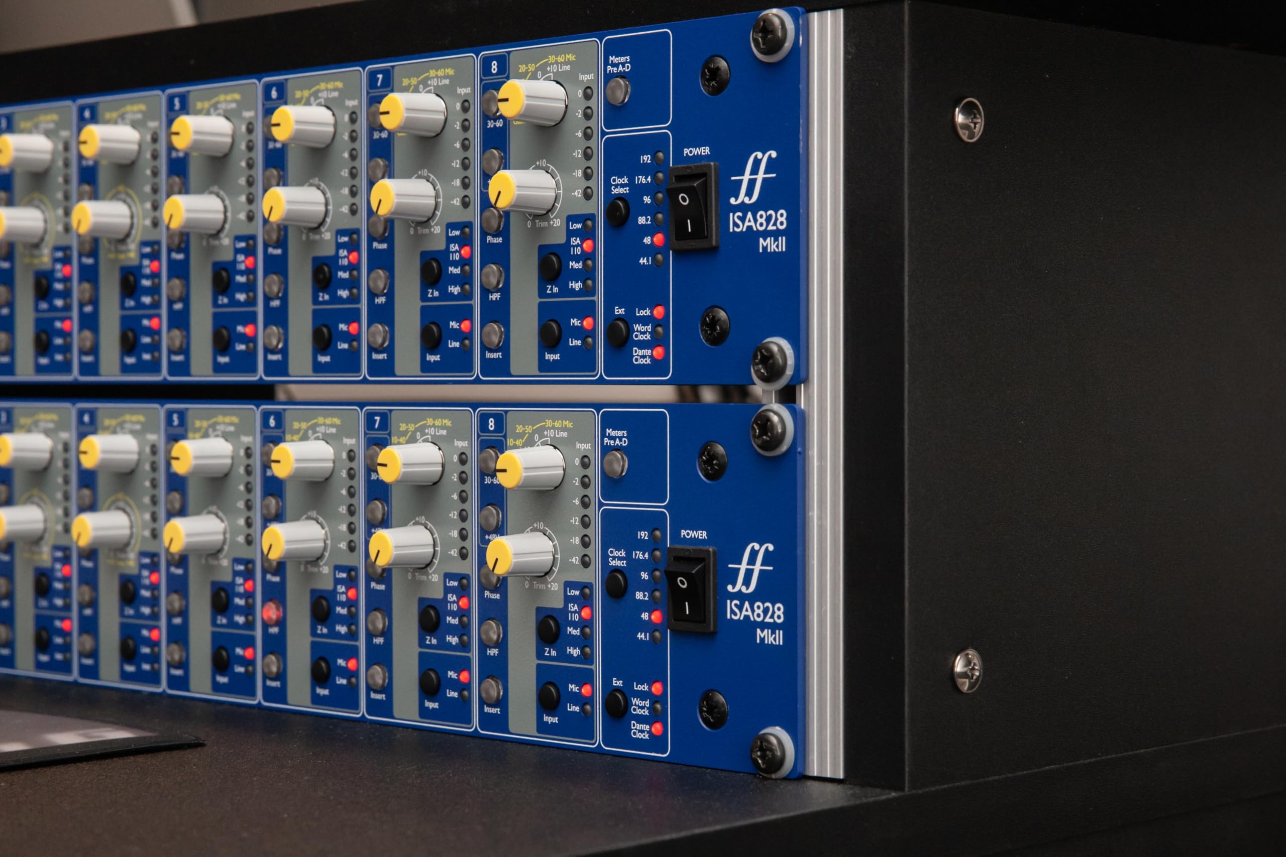Amazon.com: Focusrite ISA828 MkII Heritage 8-channel rackmount mic