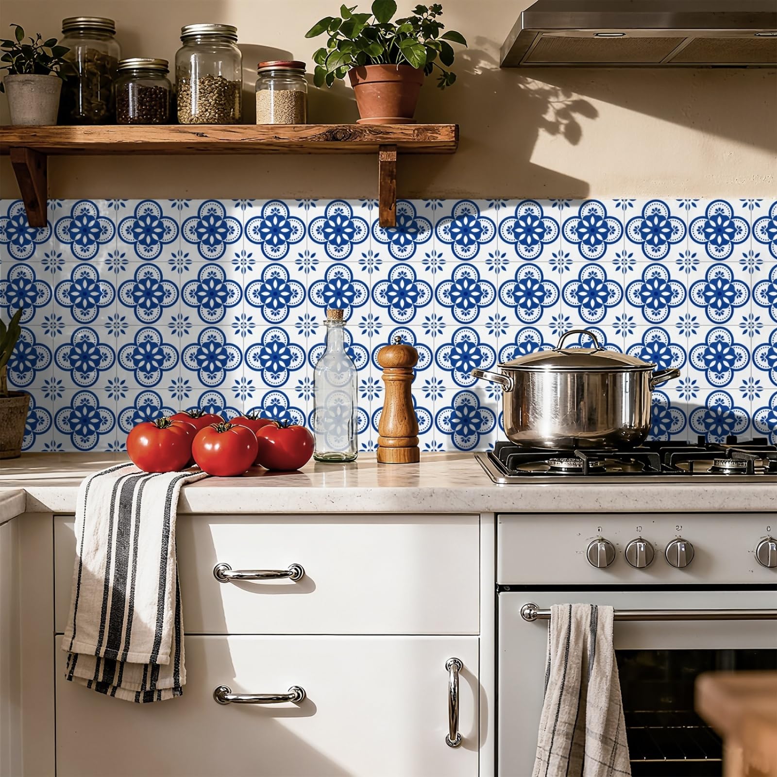 Peel and Stick Wall Tiles Moroccan Blue Tiles Self Adhesive PVC Home Decor Backsplash Kitchen Tile Stickers Waterproof Tile Stickers for Bathroom 20x20cm /24 Pcs
