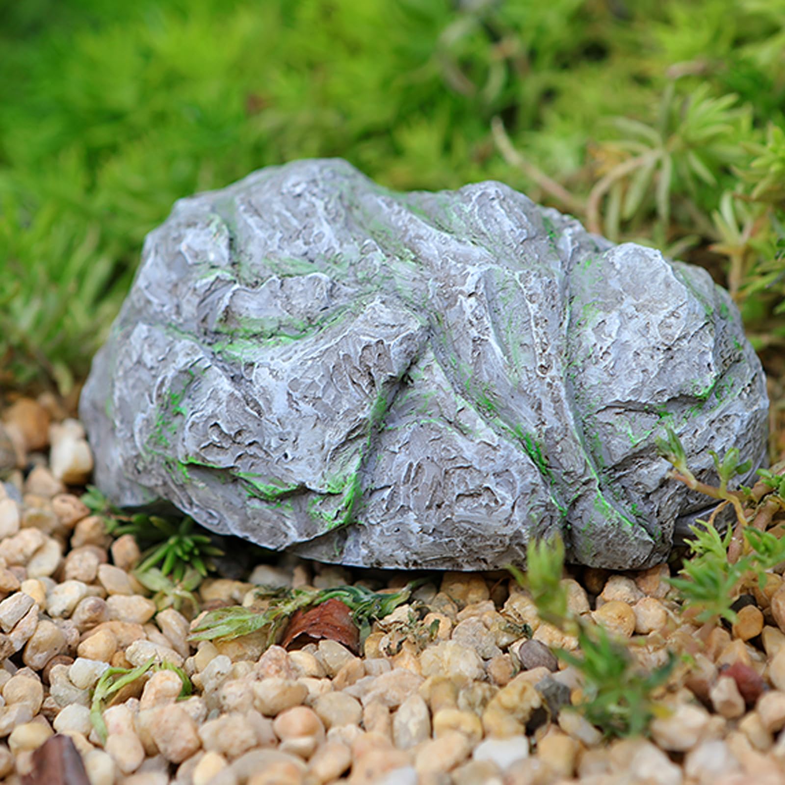 XISAOK Creative Stone Key Storage Box Realistic Fake Stone Key Hider Resin Stone Key Box Simulated Stone Spare Key Holder