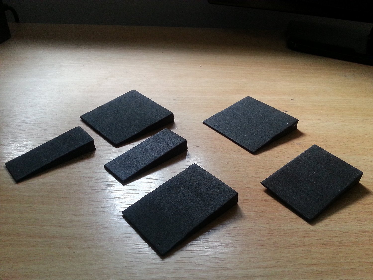 6 X TABLE / FURNITURE STABILISERS. Help stop tables/furniture from wobbling. 3 different sizes.