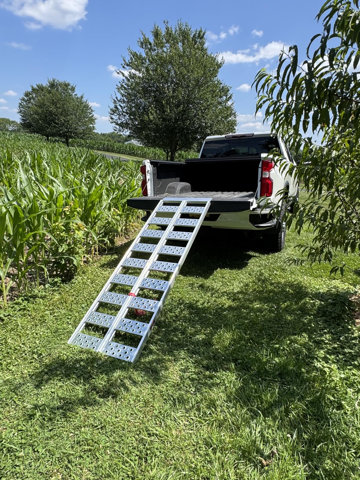 VEVOR Aluminum Ramps, 0.6 ton, Straight Ramp with Treads and Load ...