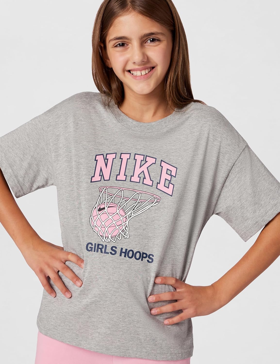 Nike Girls' Sportswear Club Basketball Hoop Boyfriend T-Shirt