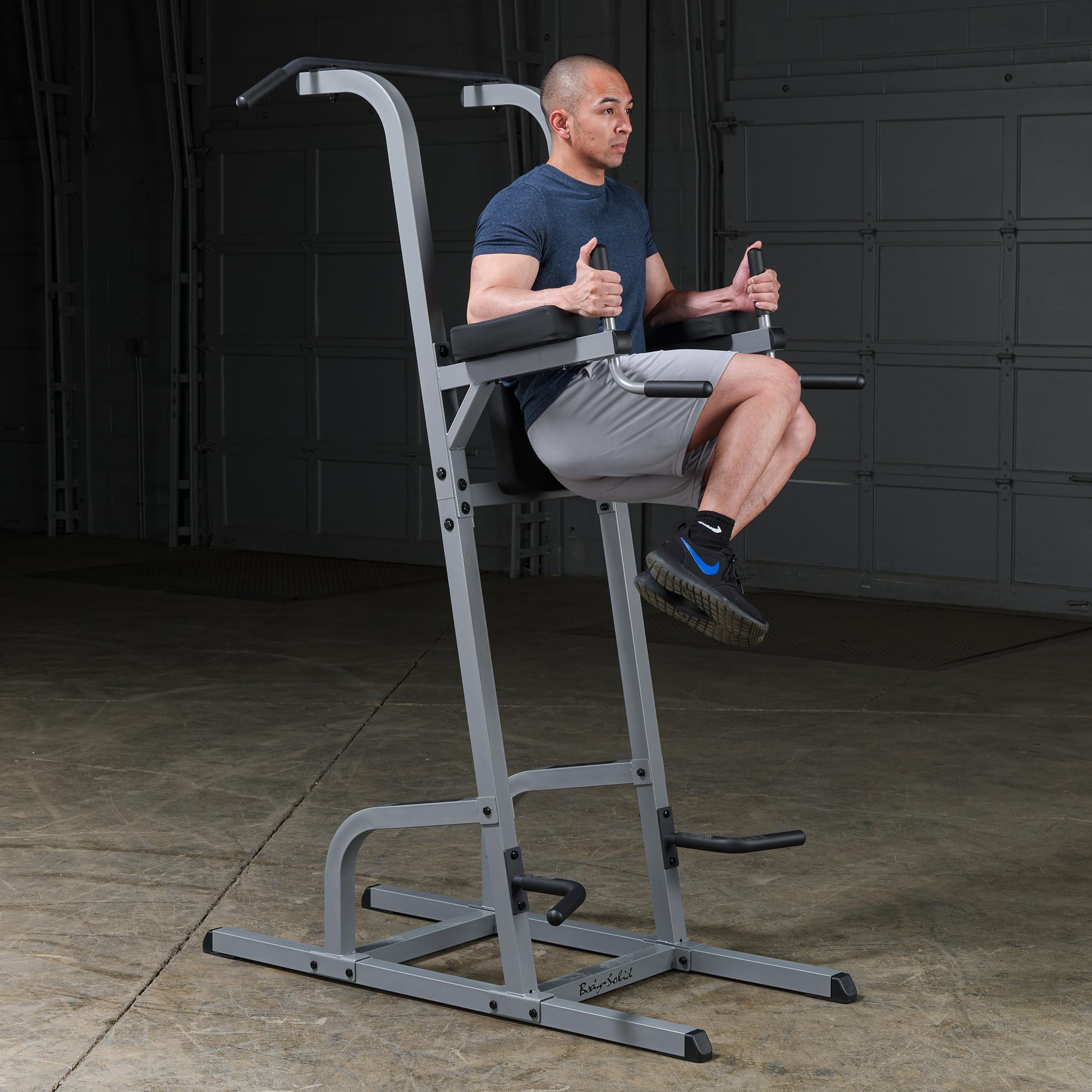 Body-Solid GVKR-82 4in1 Kraftstation I Kniehebe-Station I Klimmzug-Station I Dip-Station I Liegestütz-Station I Black-Edition