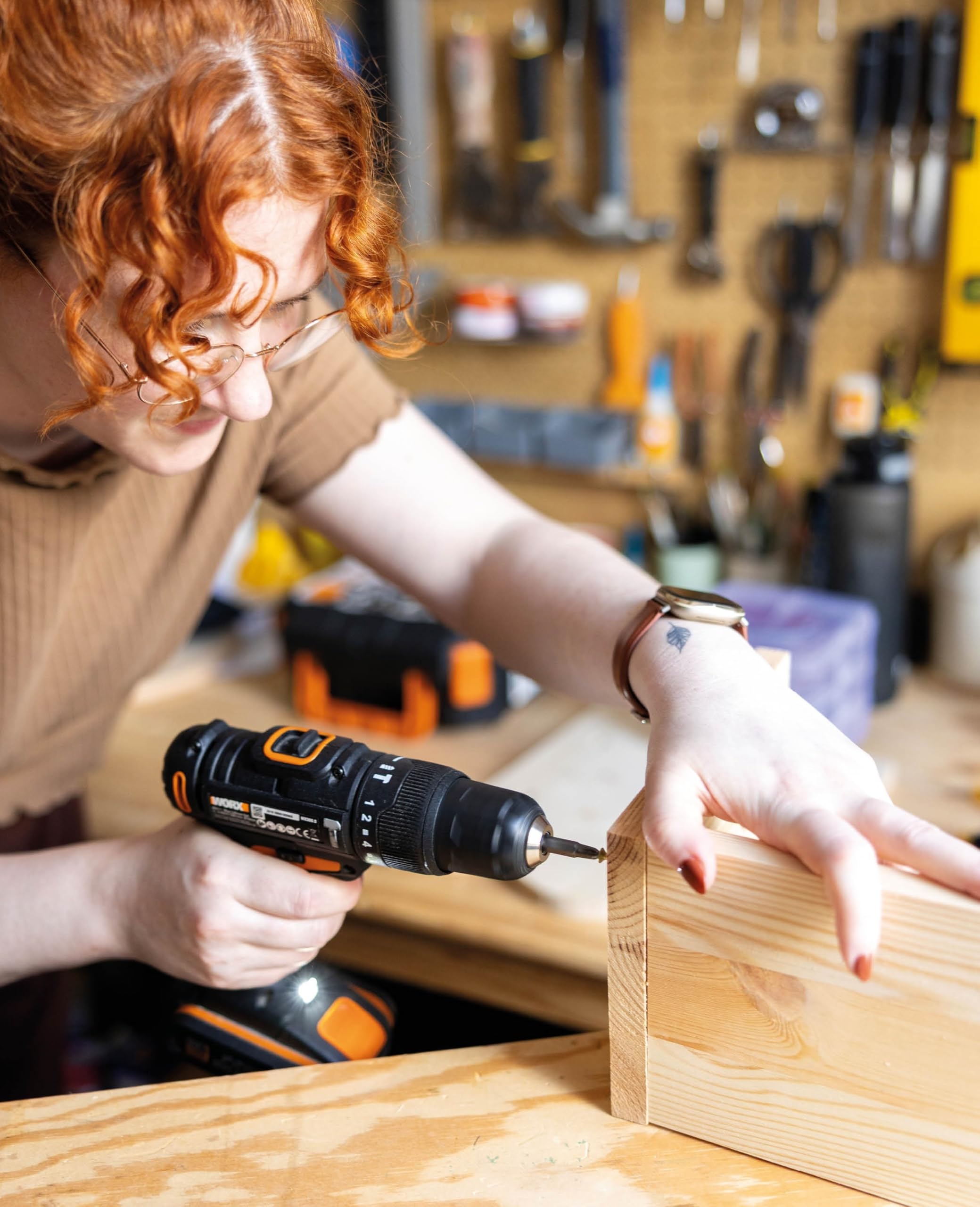 Make Things. from Wood: Easy Woodworking Skills and Designs for the Modern Maker