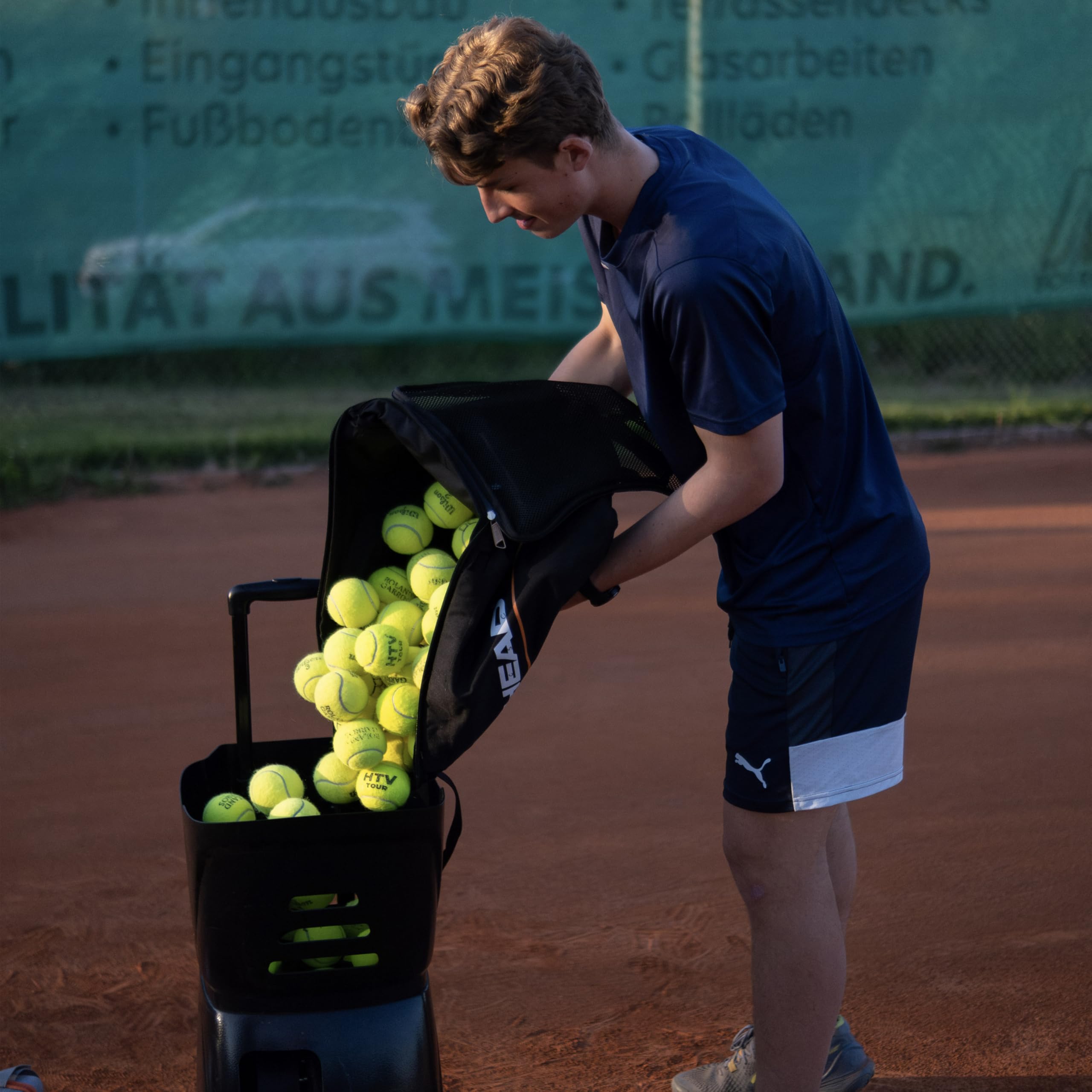 PUSUN PT-SMART Pro Tennis- & Padel-Ballmaschine mit App-Steuerung & Fernbedienung, automatische Ballwurfmaschine mit 28/20 Landepunkten, 26 Trainingsmodi, Topspin/Backspin, 115+ Bälle, 4–6 Std. Akku