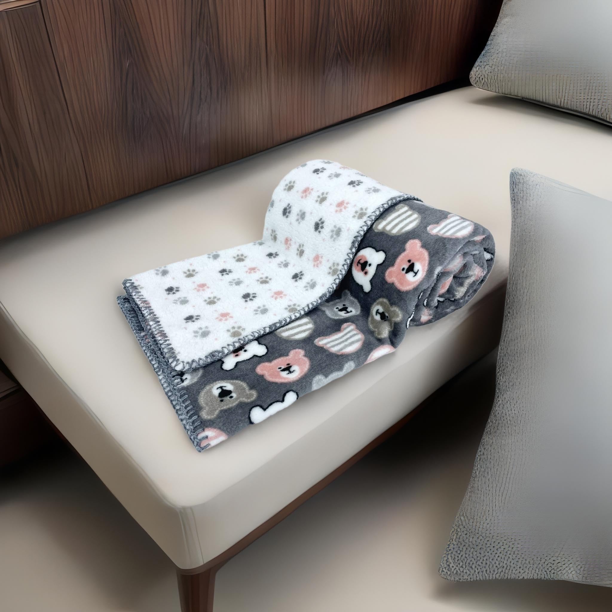 baby idea - Copertina Neonato Invernale Di Alta Qualità Calda e Morbida Con Profilo Ricamato a Mano Copertina Pile Lettino Made In Italy (135 X 110, Orsetto Grigio)