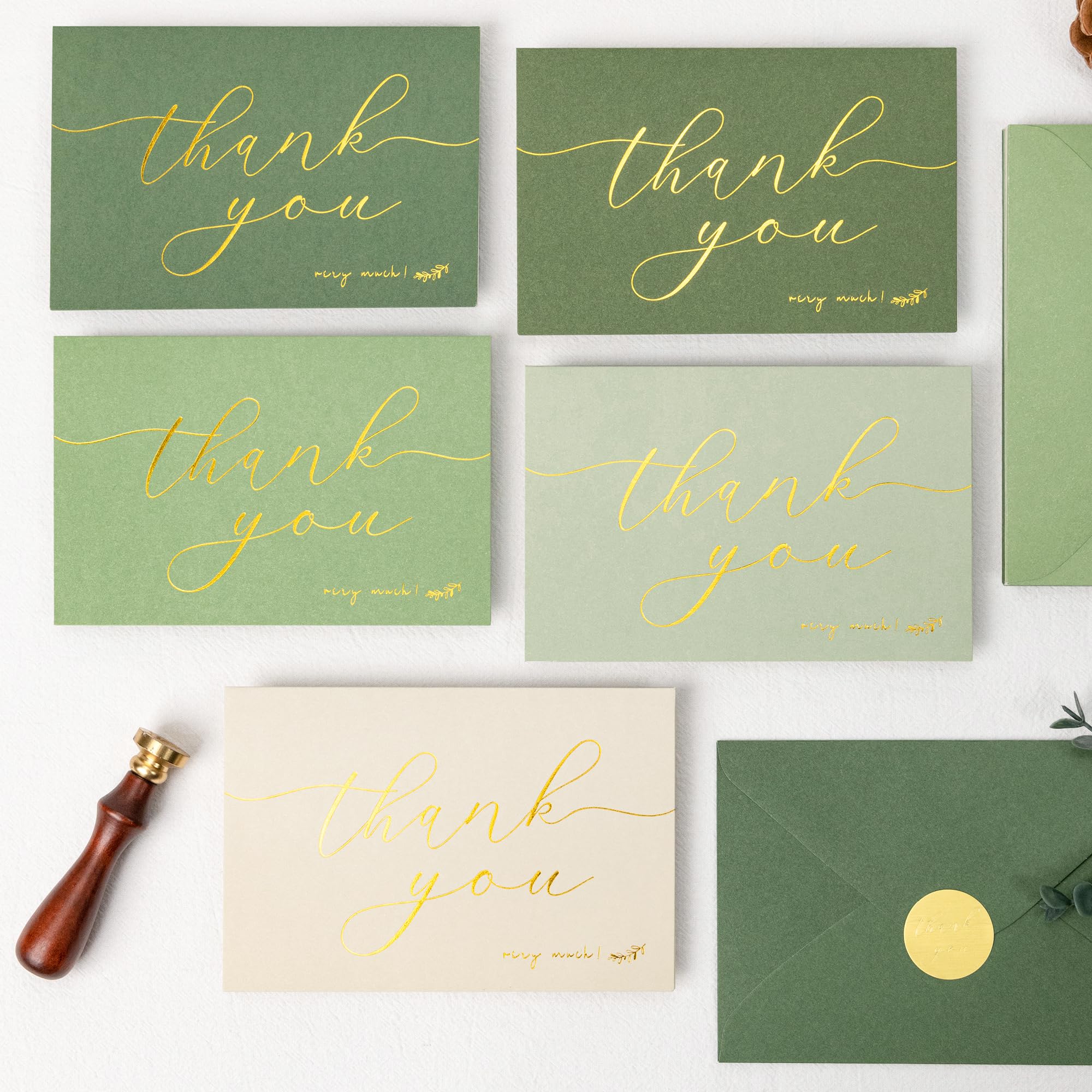 Crisky Lot de 50 cartes de remerciement vert sauge avec 50 enveloppes et 50 autocollants. Cartes de vœux simples, chics et élégantes. Parfaites pour : mariage, affaires, anniversaire, remise de