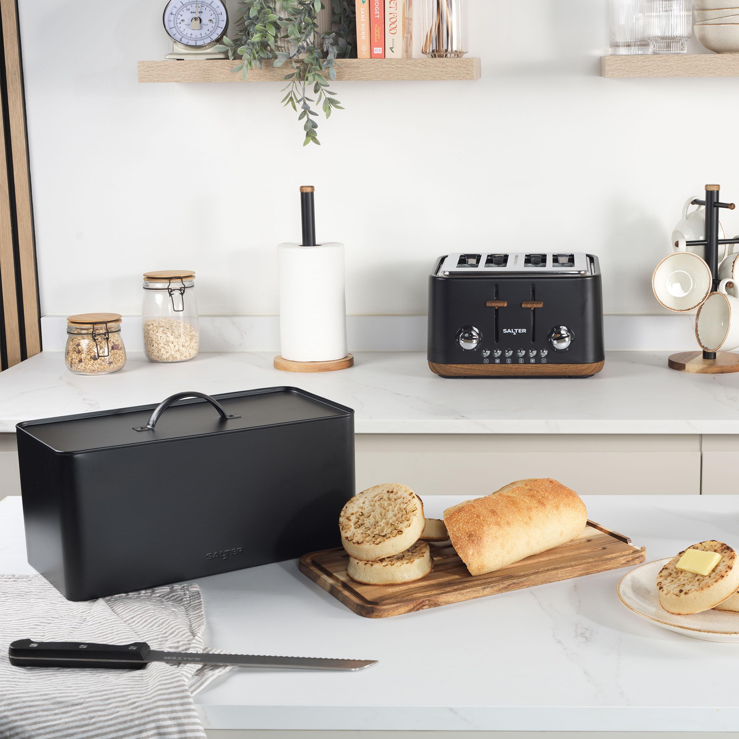 Salter BW13564EU7 Toronto Bread Bin With Chopping Board, Countertop Storage Box With Wooden Base for Cutting & Serving - Image 3