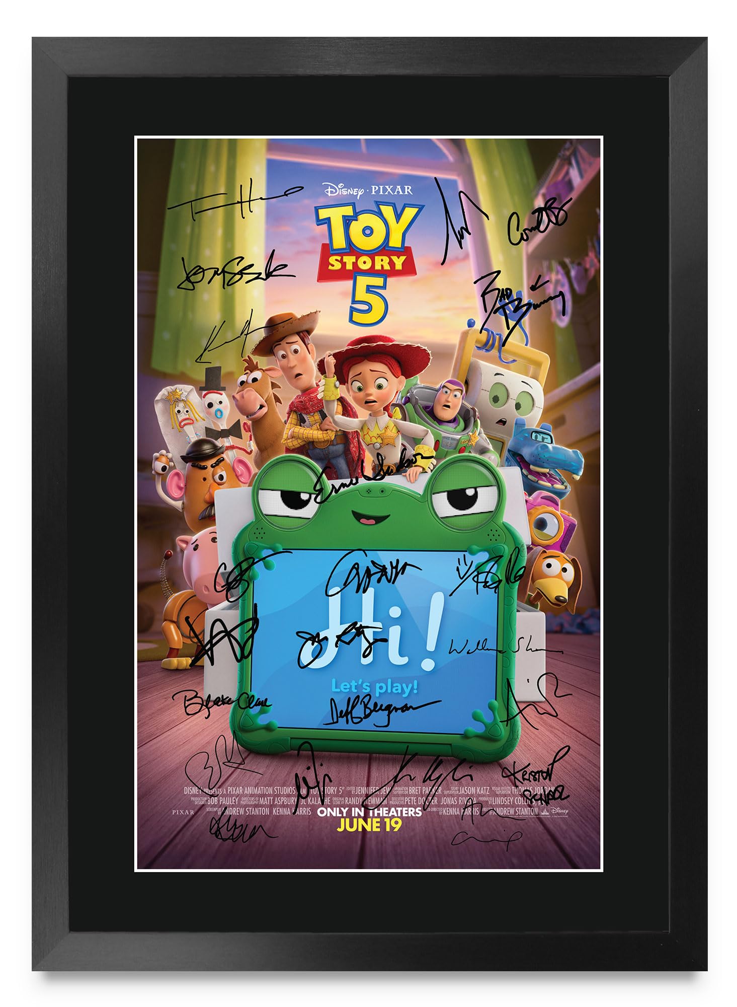 HWC Trading Toy Story 5 Tom Hanks Geschenke Geduckter Poster Signiertes Autogramm Foto für Fans von Film Memorabilien - A3 Gerahmt (ID-010011)