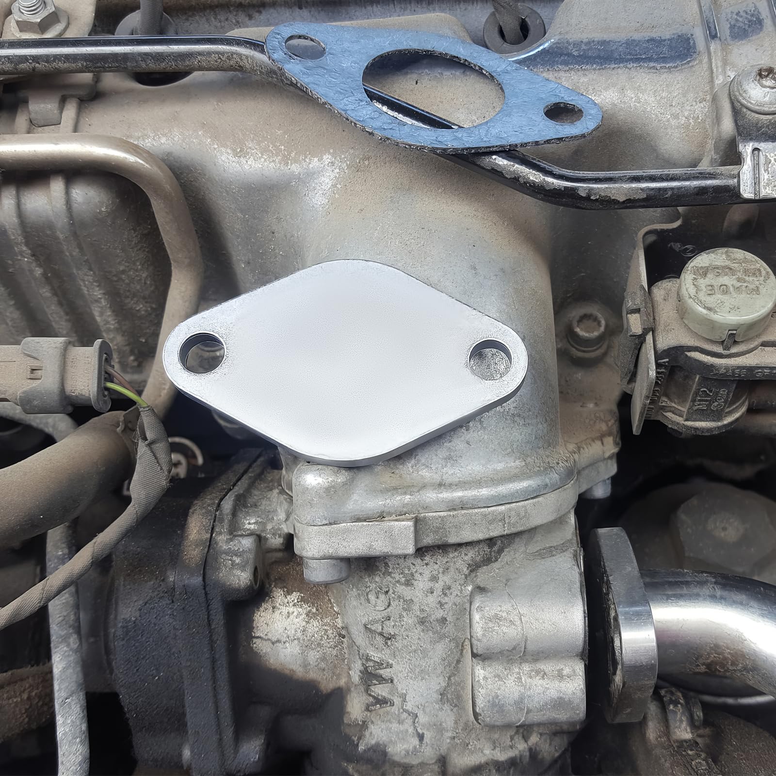 KAOLALI Set di 16 valvole EGR per motori diesel N47 N47S 2.0, ricambio di raffreddamento EGR compatibile con E81 E87 E88 E82 E90 E91 E92 E93 E60 E61