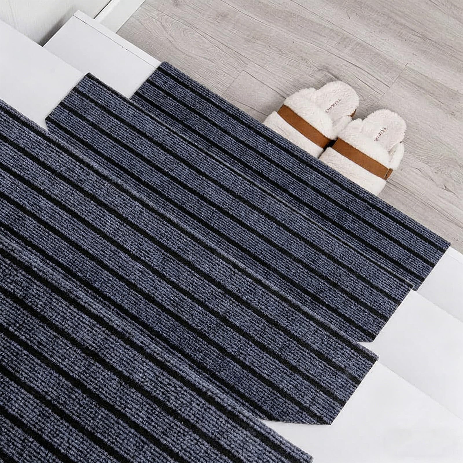 Stufenmatten Innen rutschfest 15 Stück 60x 24 cm Treppenteppich Selbstklebend Mit 100% Polyester TPE -Rücken, Schutz Treppenstufen Matten für Kinder, Älteste und Haustiere (Dunkelgrau)