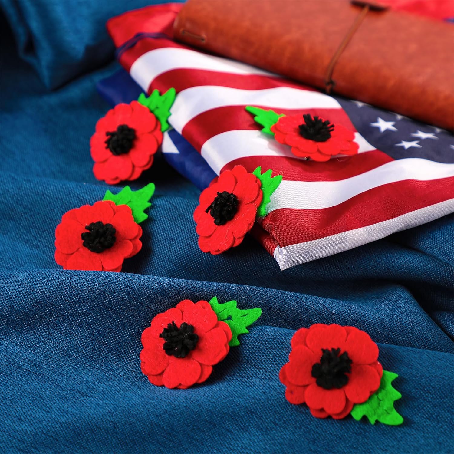 XunYee Red Memorial Day Poppy Flower Pin Bulk Wool Felt Flower Brooch Pin Remembrance Day Lapel for Men Women Veteran Solider