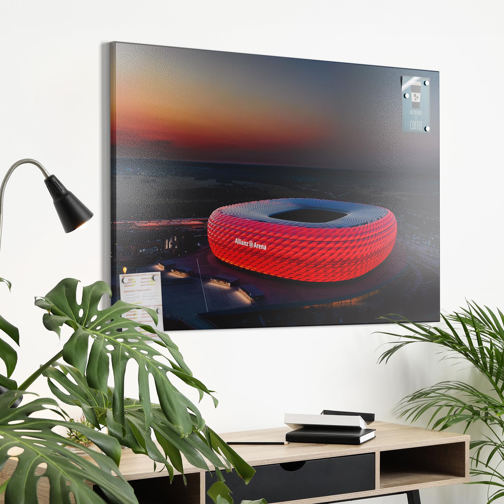 DEQORI Metalowa tablica magnetyczna, wymiary 90 x 60 cm, motyw "Allianz Arena, Monachium", tablica suchościeralna na wszystkie magnesy, tablica magnetyczna do kuchni i biura, designerska tablica do