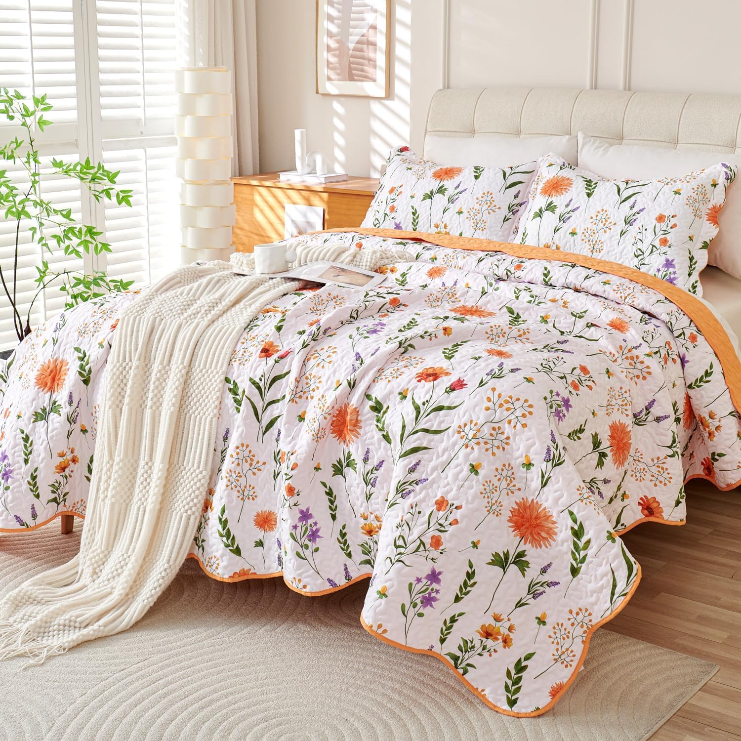 EVENHUG Quilt Queen Size Bedding Set Floral Bedspread Lightweight Reversible Bed Cover with 2 Pillow Shams for All Seasons 3 Pieces (92"X96")
