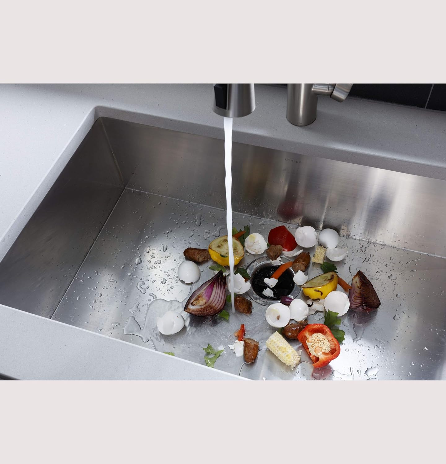 GE Continuous Feed Deluxe Garbage Disposal, 1/2 Horsepower & 2,600+ RPM, Good for Grinding: Beans, Potato Peels, & Cooked Meat, Easy Install Kit & Power Cord Included, Best for Frequent Cooking, Green - - 