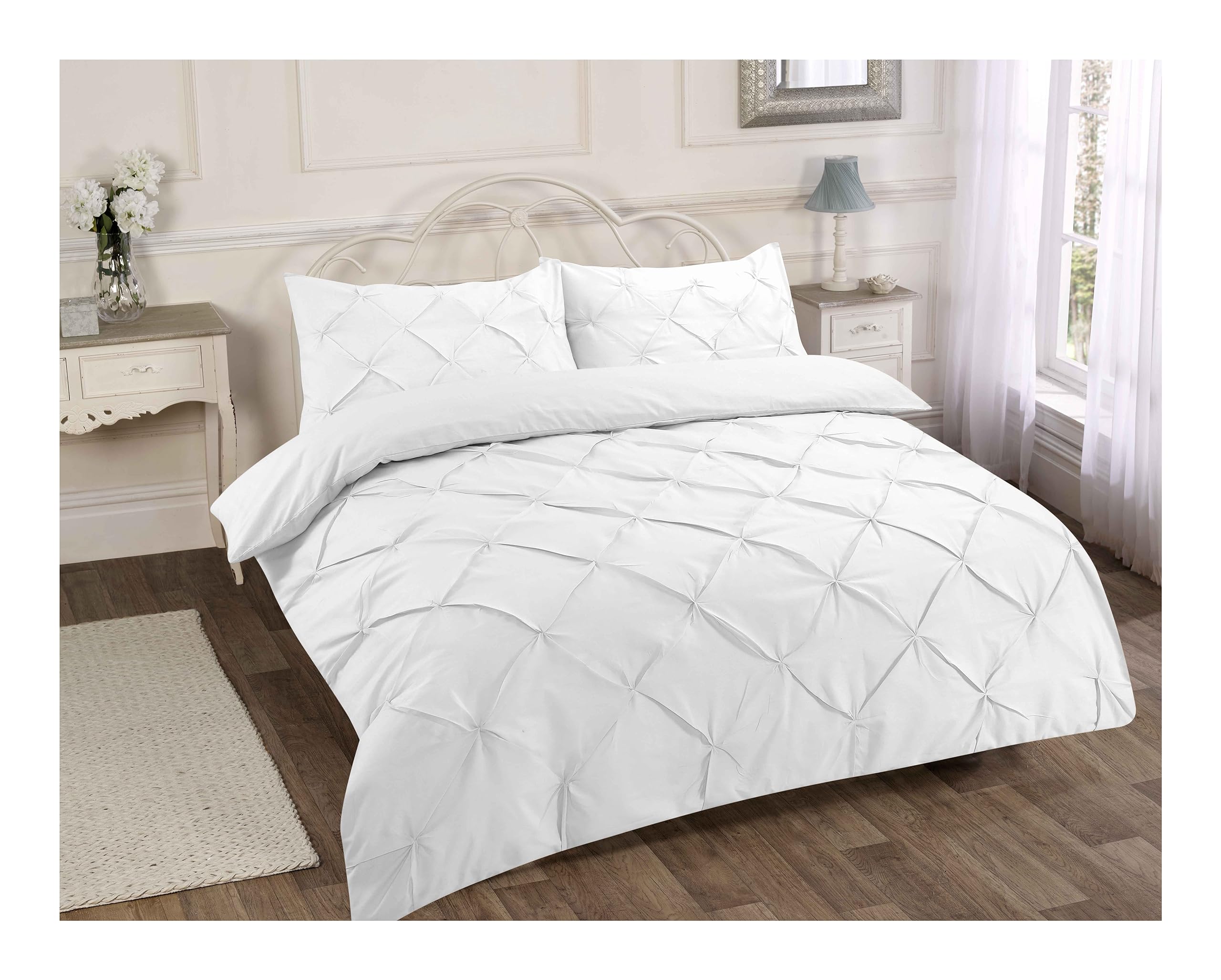 H&F Alexander Duvet Quilt Cover Set Pin Tuck Pinch Pleat Alford Reversible Diamond Bedding Set with Matching Pillowcase UK Size (King, White)