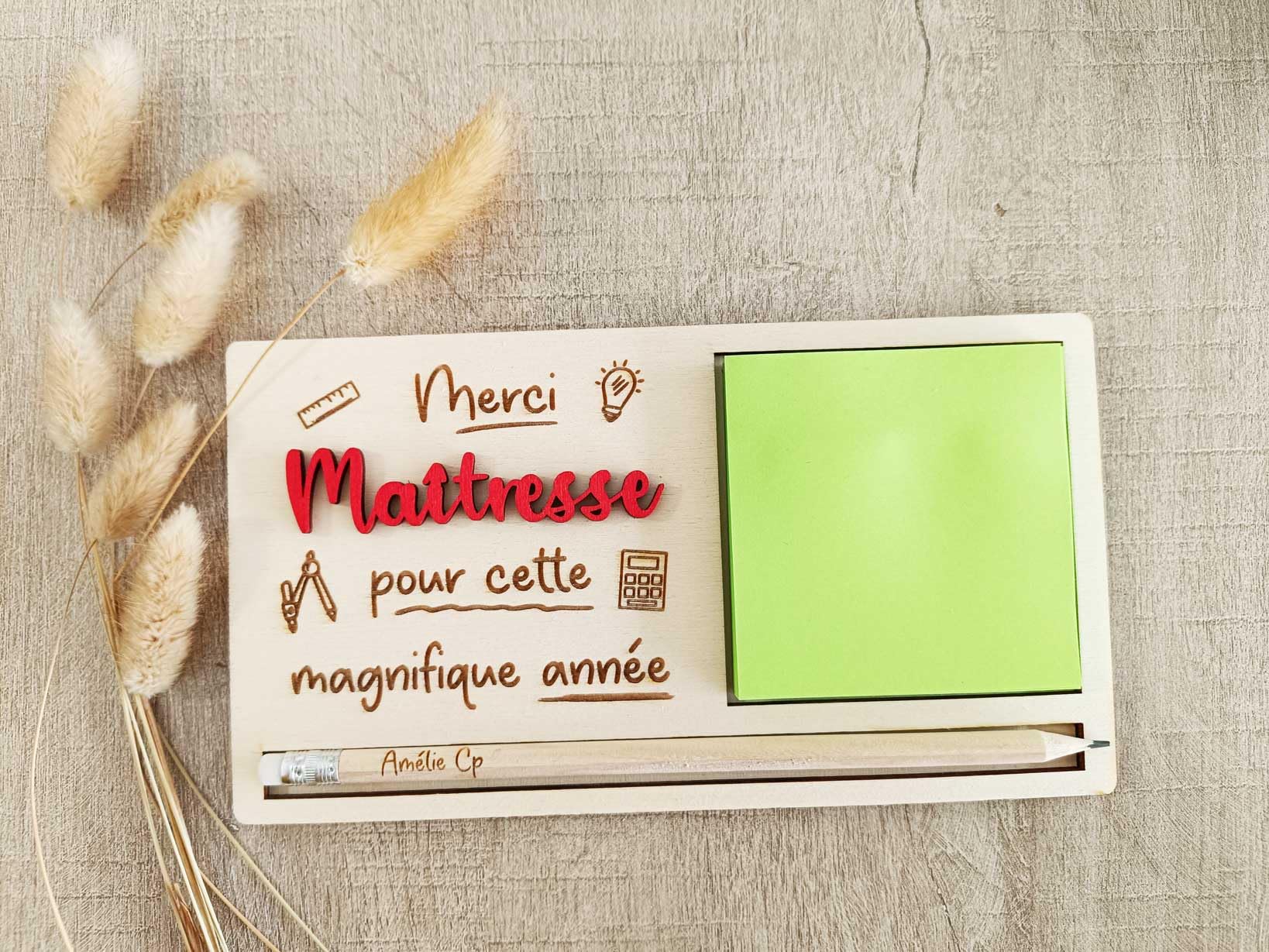 Support à bloc repositionnables en bois gravé Maîtresse ATSEM Maître Nounou cadeau personnalisé