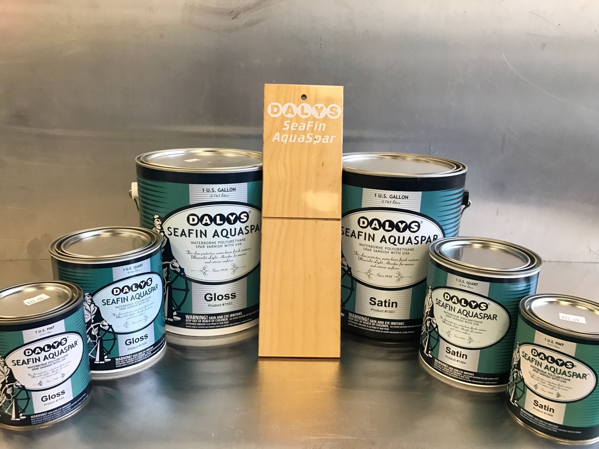Daly's SeaFin AquaSpar Waterborne Polyurethane Clear Spar Varnish, Satin, 1 Pint