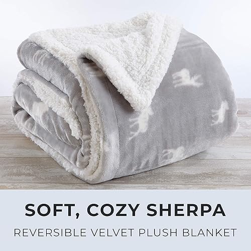 Miniatura 6 de Manta reversible de Sherpa y vellón aterciopelado. Manta para cama suave, cálida y mullida de vellón. Colección Kinsley (king, alce gris)