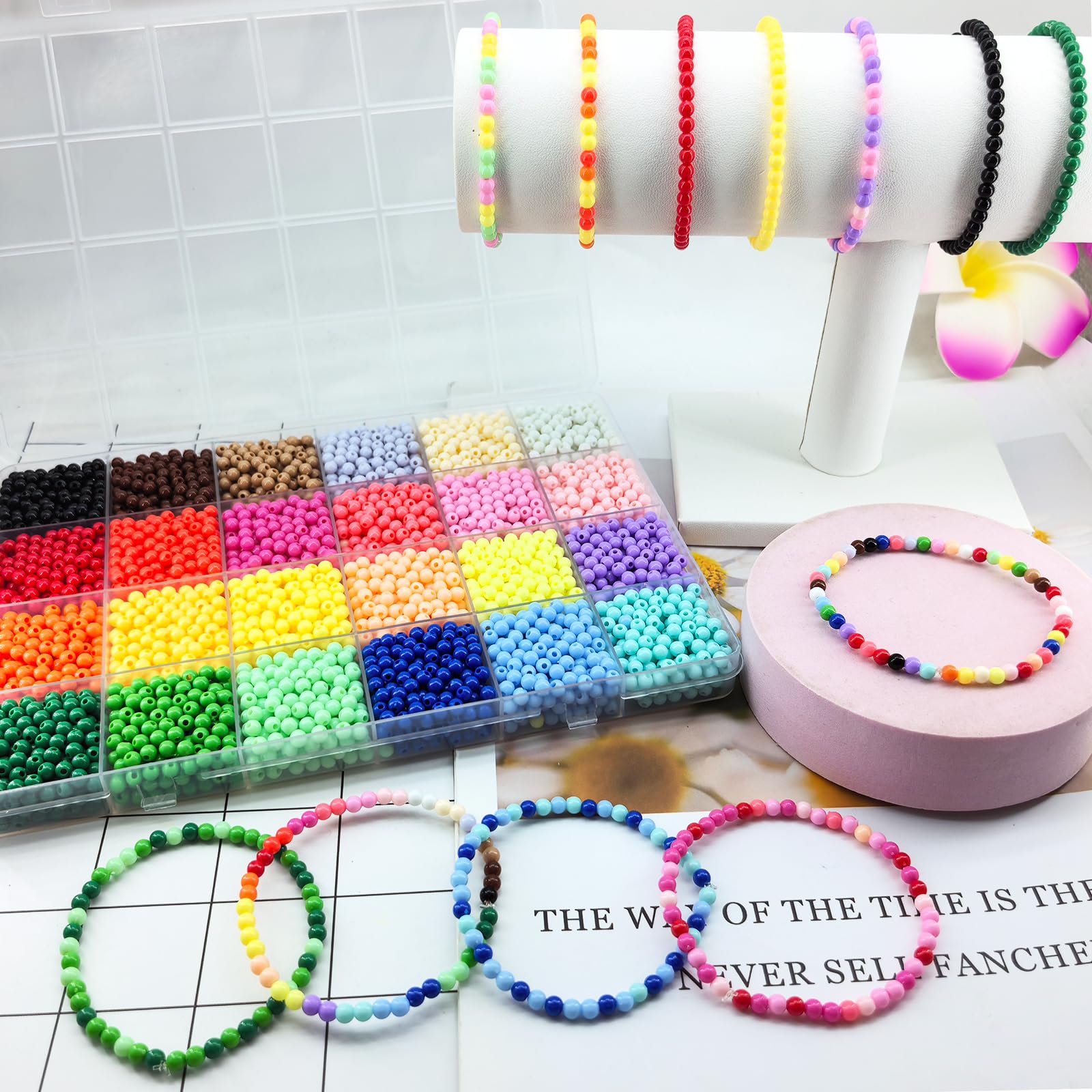 4800 cuentas redondas acrílicas de 4 mm para hacer joyas, 28 colores arcoíris para hacer pulseras, kit de fabricación de pulseras de plástico de color caramelo, cuentas sueltas pastel a granel para