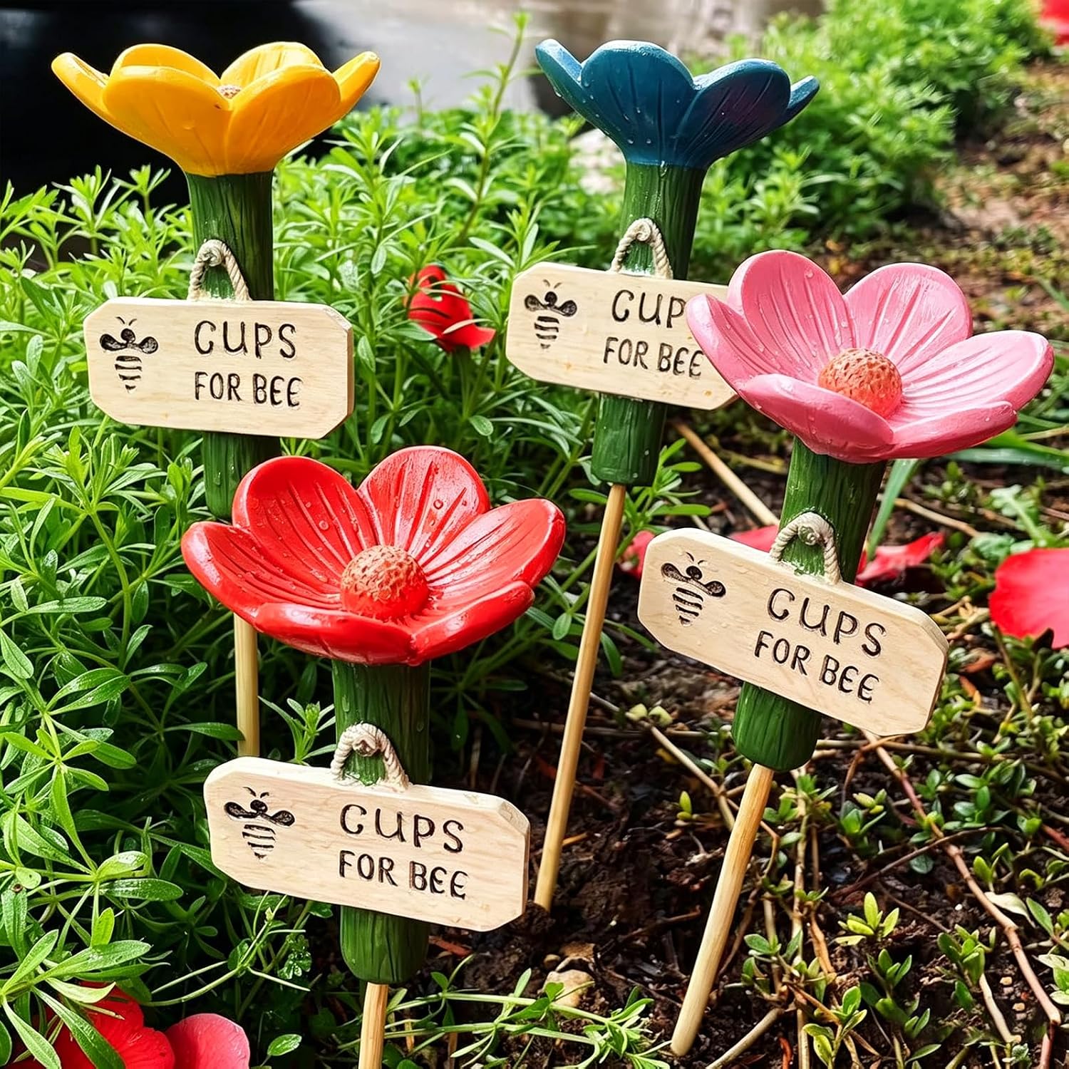 5Pcs Flower-Shaped Bee Watering Station for Garden – Outdoor Butterfly & Pollinator Feeder with Water Cups, Bee Bath, Garden Decor, Supplies for Bees & Butterflies, Gardening Essentials Gifts