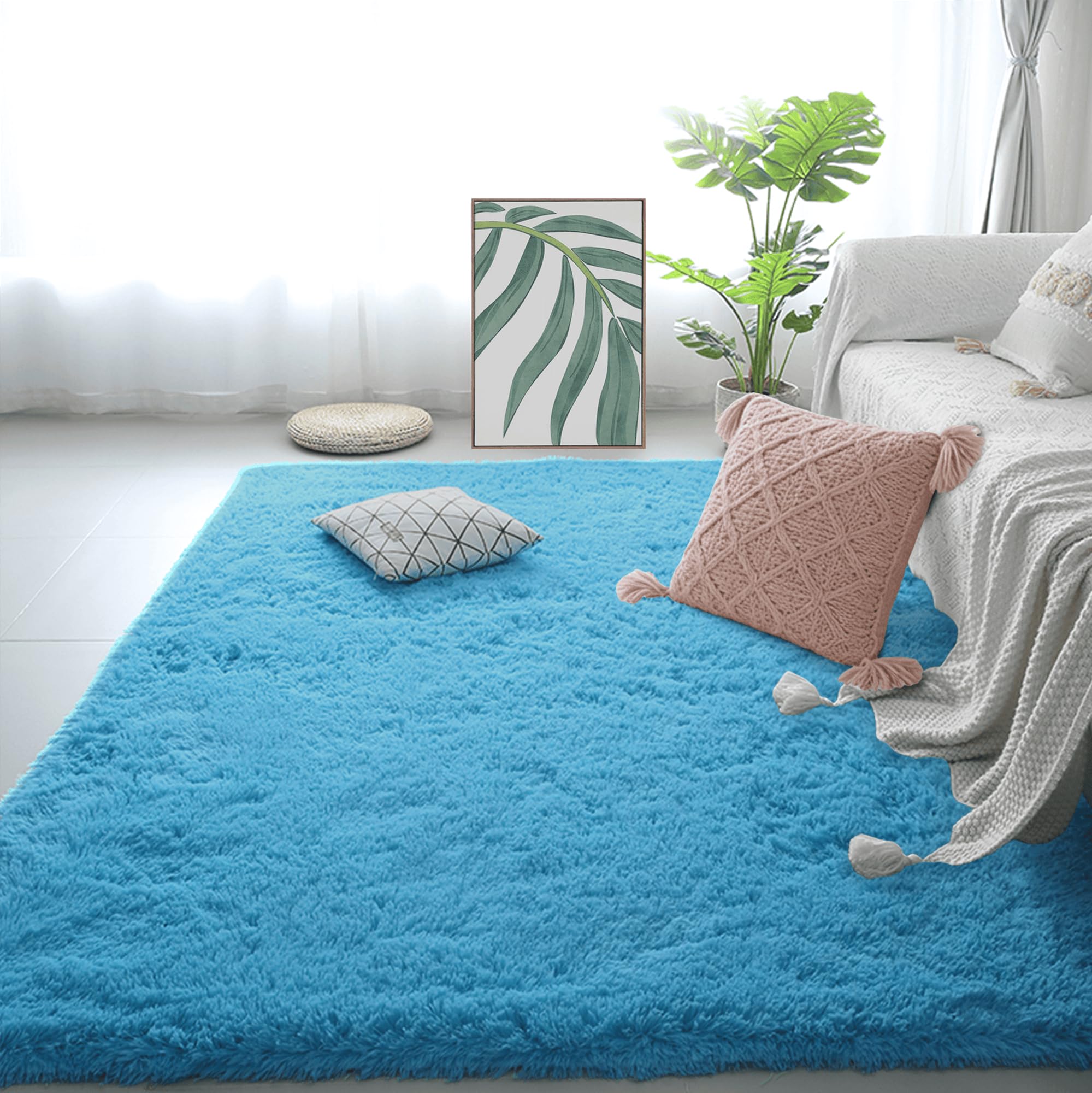 Grand tapis de salon shaggy bleu résistant et lavable pour simplifier l'entretien