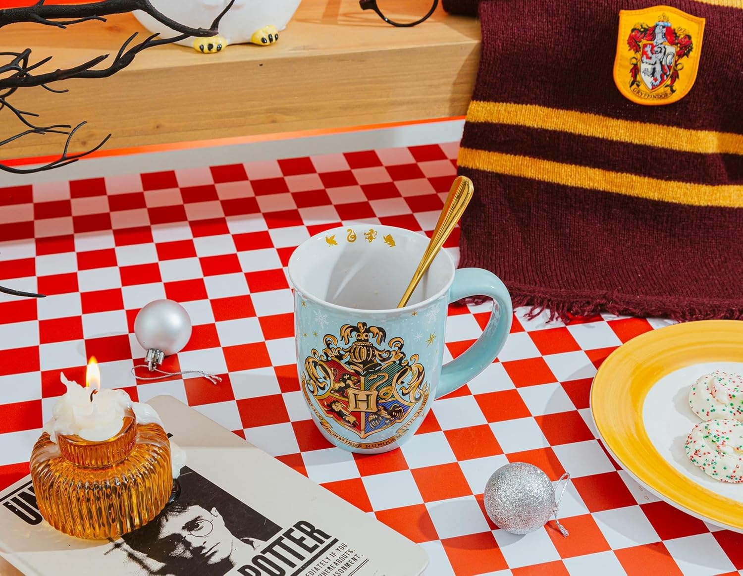 Silver Buffalo Harry Potter Hogwarts Holiday Wide-Rim Ceramic Latte Mug | Large Coffee Cup For Tea, Cocoa, Beverages | Holds 16 Ounces - Image 6