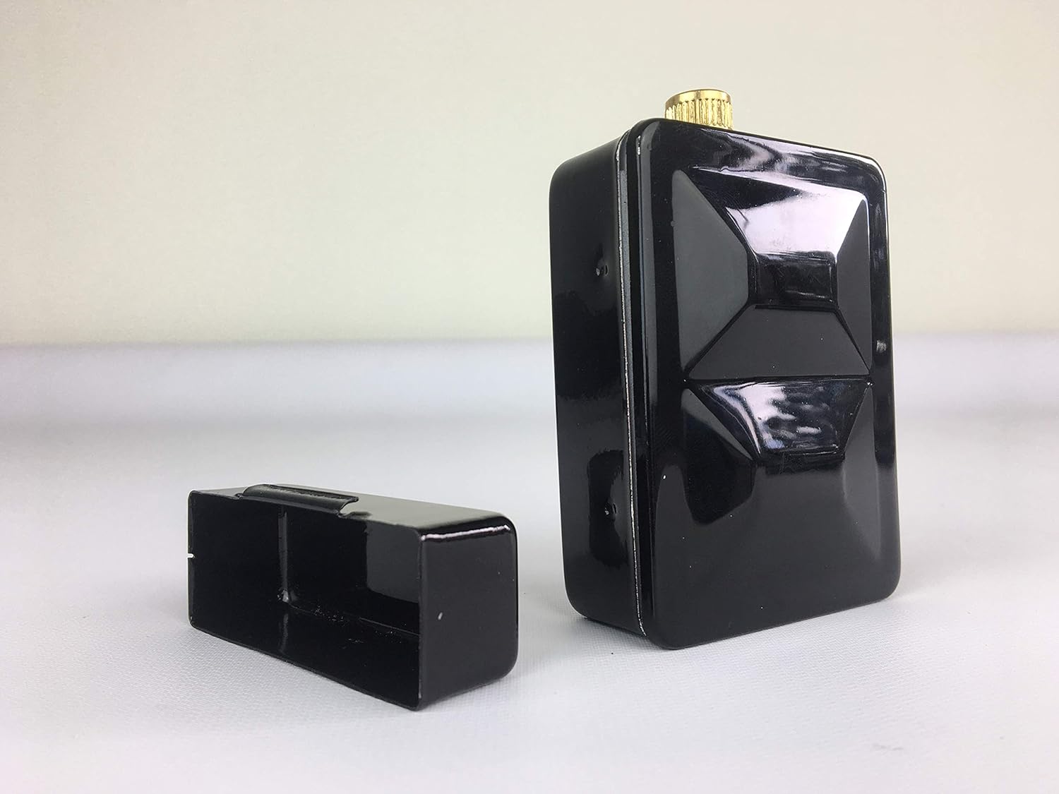 Scottie Artist Watercolor Paint Palette Box with Built in Flask. Pocket, Travel Friendly Size. Metal Half pan Palette Box with Flask & Water Reservoir. Hand Made in Italy