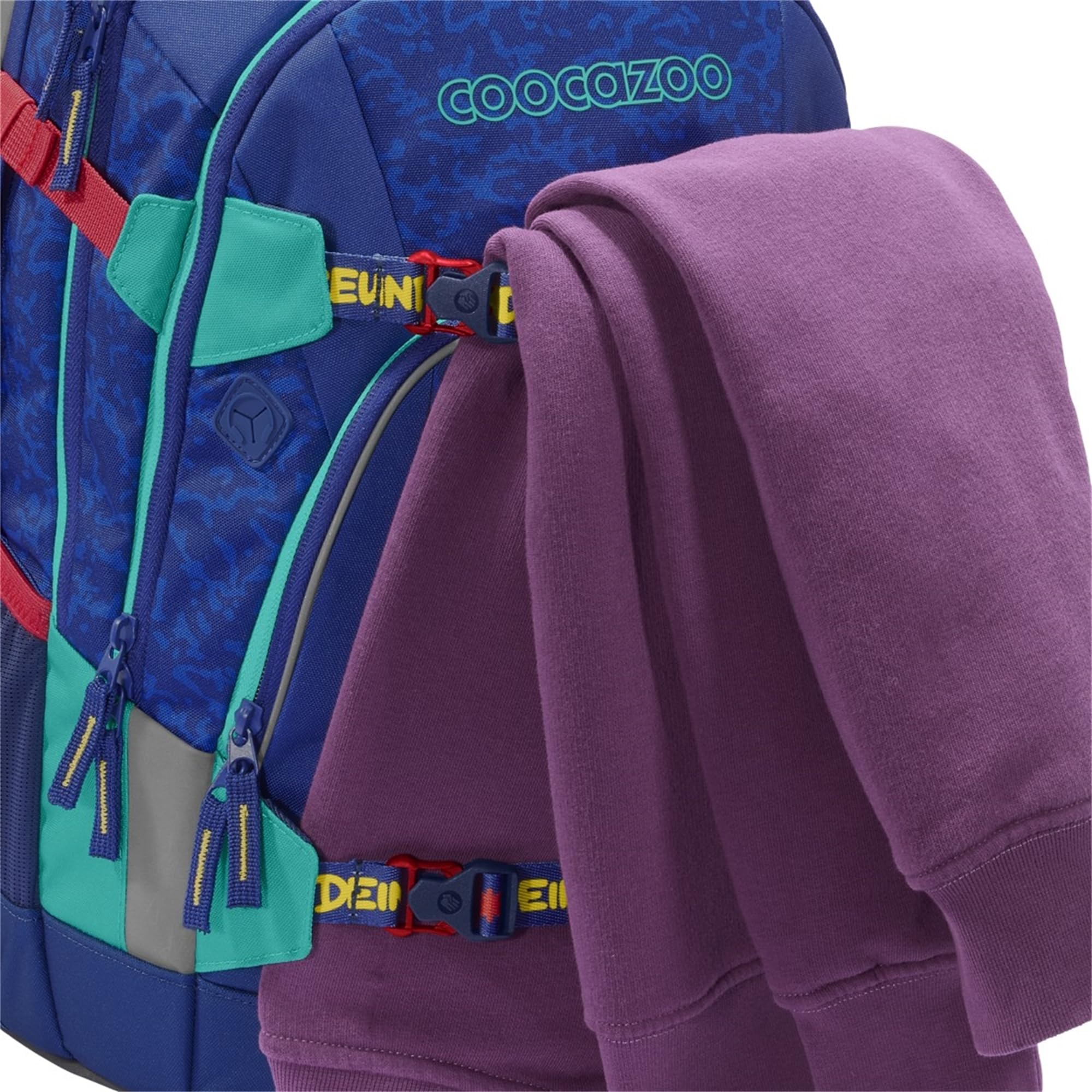 coocazoo Schulrucksack Mate „Deine Freunde, Brudi“ blau/rot/türkis, ergonomischer Tornister, höhenverstellbar mit Brustgurt und Hüftgurt für Jungen und Mädchen ab der 5. Klasse, 30 Liter