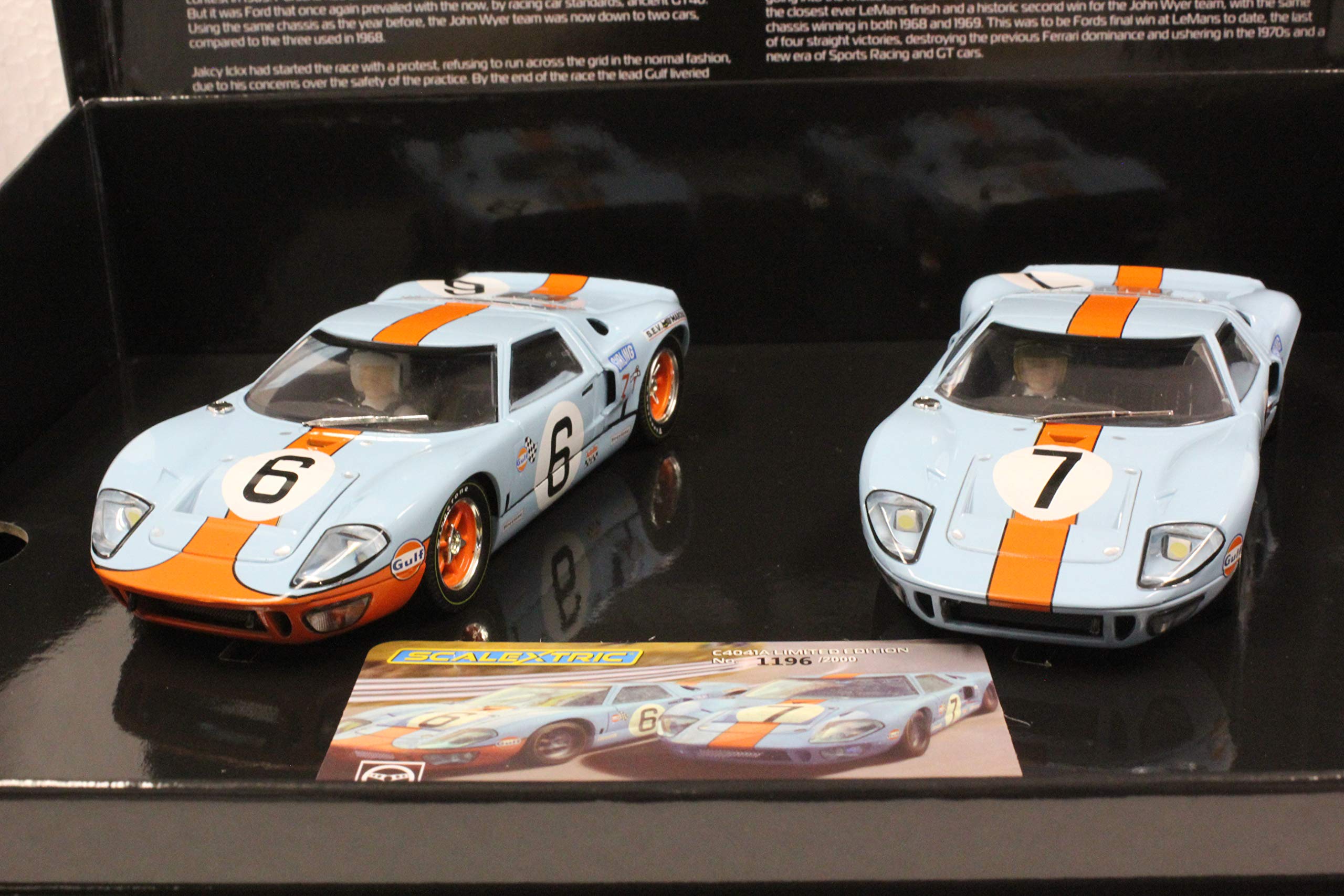 scalextric ford gt40 1969 gulf limited edition twin pack 132 P