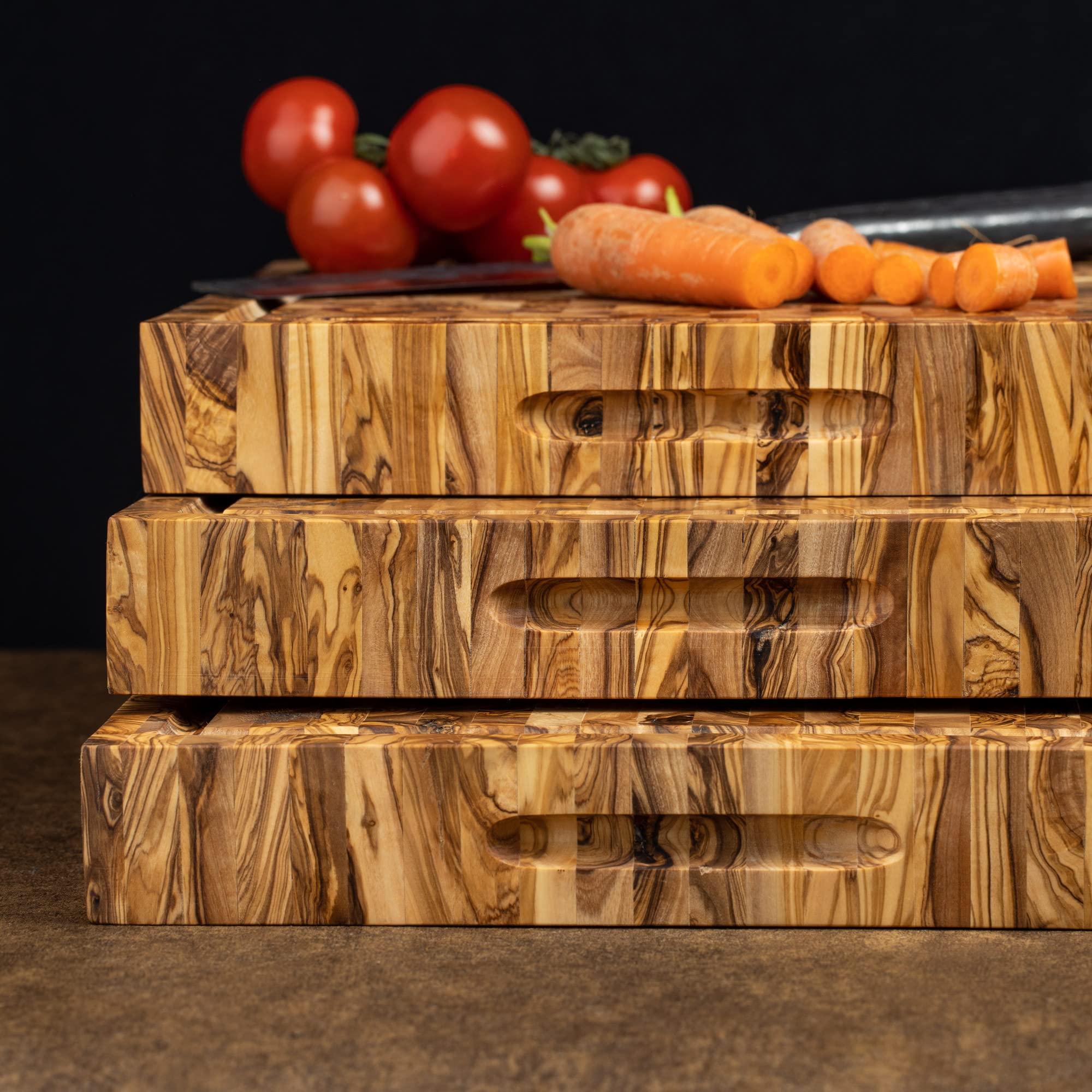 SOLTAKO Planche en Bois d'Olivier, Rustique, Fromage, Épaisse, Plateau Apéritif, Artisanale (50x30x4,5 cm)