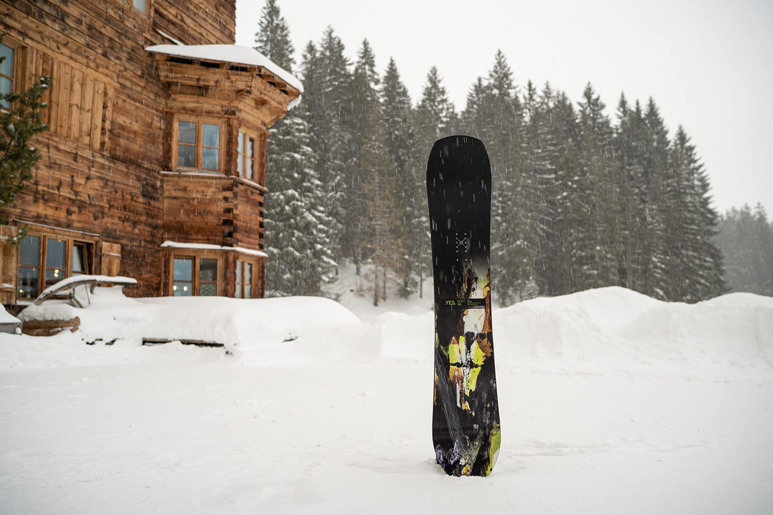Yes. Jackpot Snowboard 154 : Amazon.co.uk: Sports & Outdoors