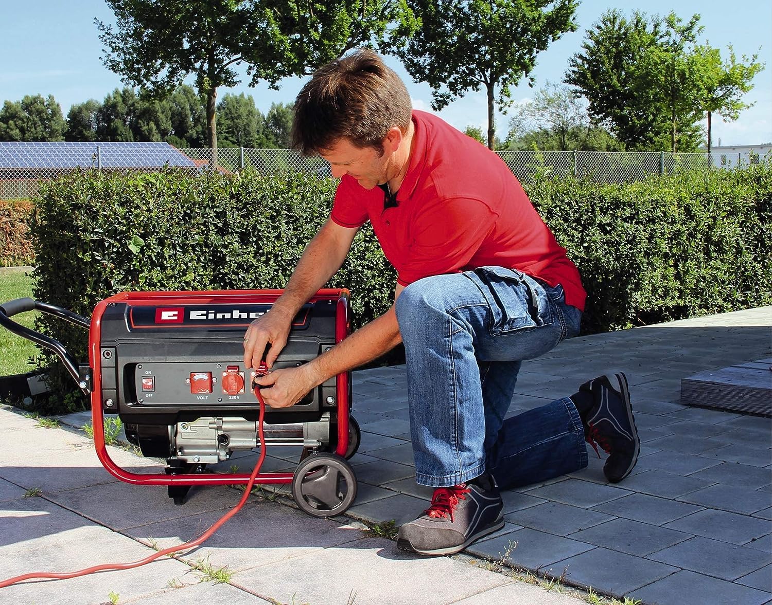 Einhell Stromerzeuger (Benzin) TC-PG 35/E5 (3100 W Maximalleistung, 2600 W max. Dauerleistung, 15 L Tank, 4-Takt-Motor, AVR-Funktion, 2x 230 V, Ölmangelsicherung, Überlastschutz)