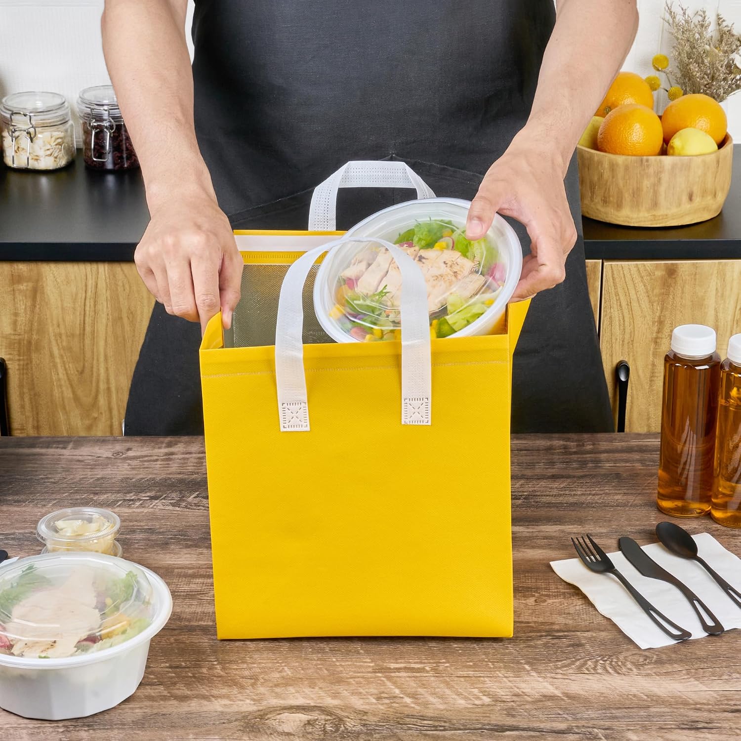 Restaurantware Insulated Delivery Bags 25 Count 10.24 x 6.69 x 11.02 Inches Nonwoven Take Out Bags For Food With Sturdy Handles, Yellow Insulated Grocery Bags Tamper-Evident Foldable
