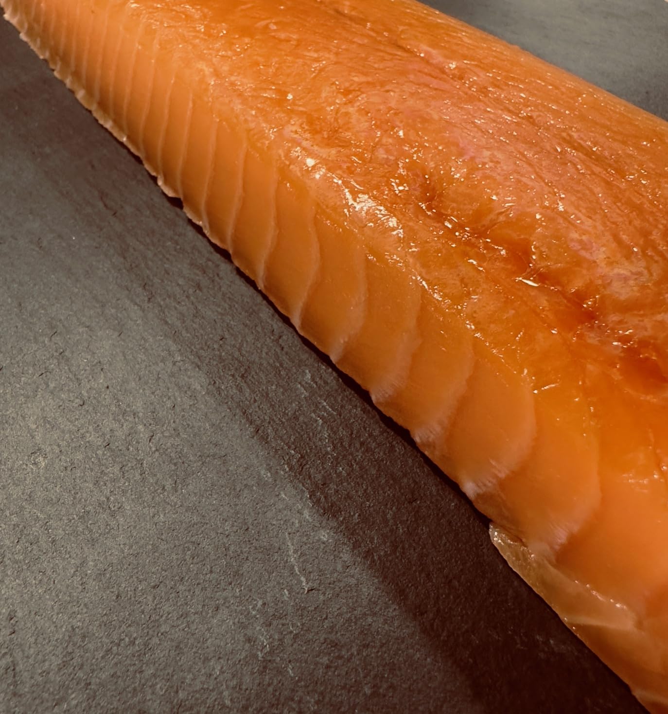 Räucherlachs Loin ca. 600 g ohne Haut – Premium Qualität von den Hamburger Fischwerkern