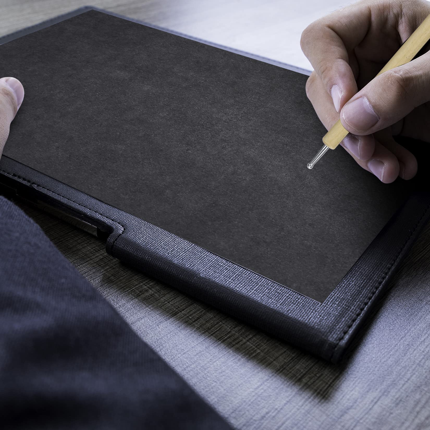 100 X A4 Zwart Carbon Papier Transfer Grafiet Kopie Papier Vel Met 100 Stks Wit Carbon Tracing Papier En 5 Dotting Tools voor Hout Papier Canvas 100 X A4 Zwart Carbon Papier Transfer Grafiet Kopie Papier Vel Met 100 Stks Wit Carbon Tracing Papier En 5 Dotting Tools voor Hout Papier Canvas
