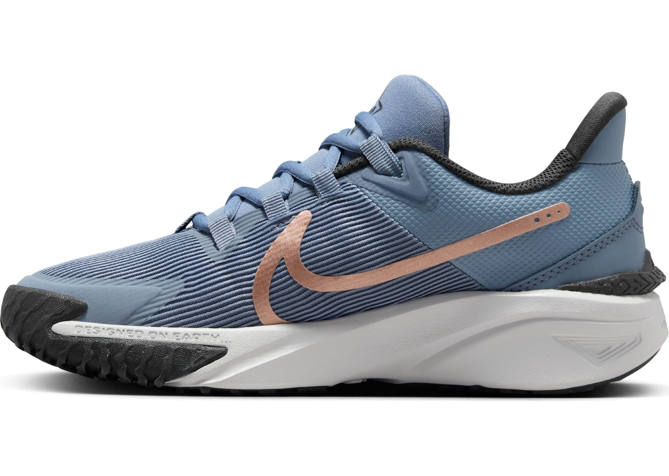 NIKE Boy's Dx7615Sneaker