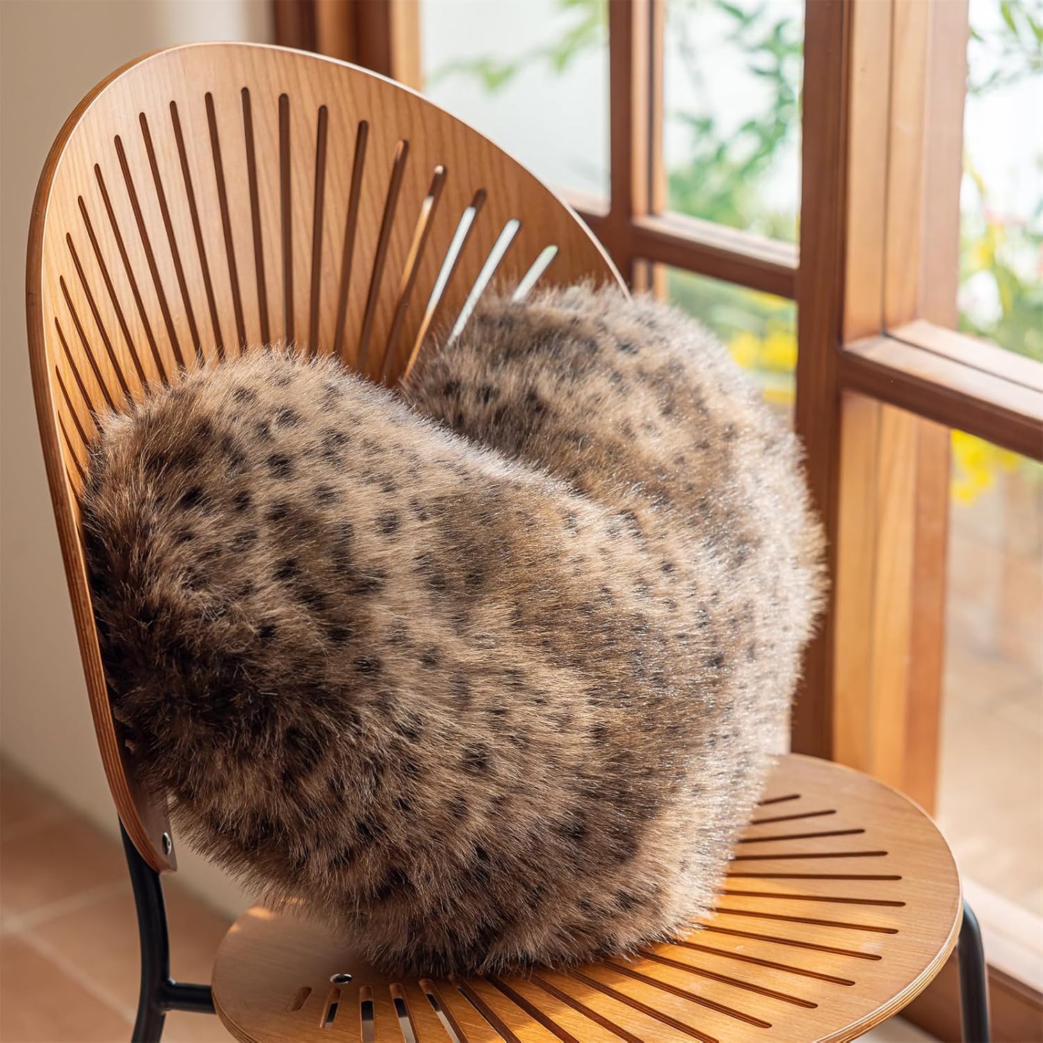 Heart Pillow, 15"x 19" Leopard Plush Heart Pillows Brown Fluffy Love Shaped Decorative Valentine Heart Pillow Cushions for Sofa Couch Bed Car Living Room (Brown)