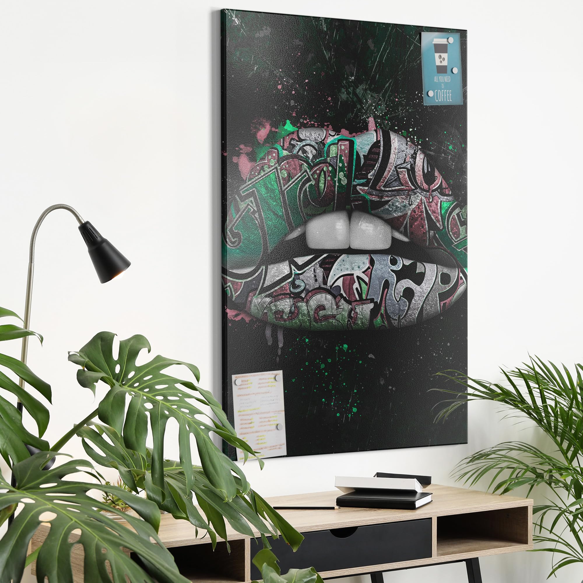 DEQOART Metall Magnettafel | 60x90 cm cm groß | Motiv Intensive Graffiti-Lippen | Whiteboard für alle Magnete | Magnetboard Wand-Tafel für Küche & Büro | Design Magnetwand Pinnwand magnetisch