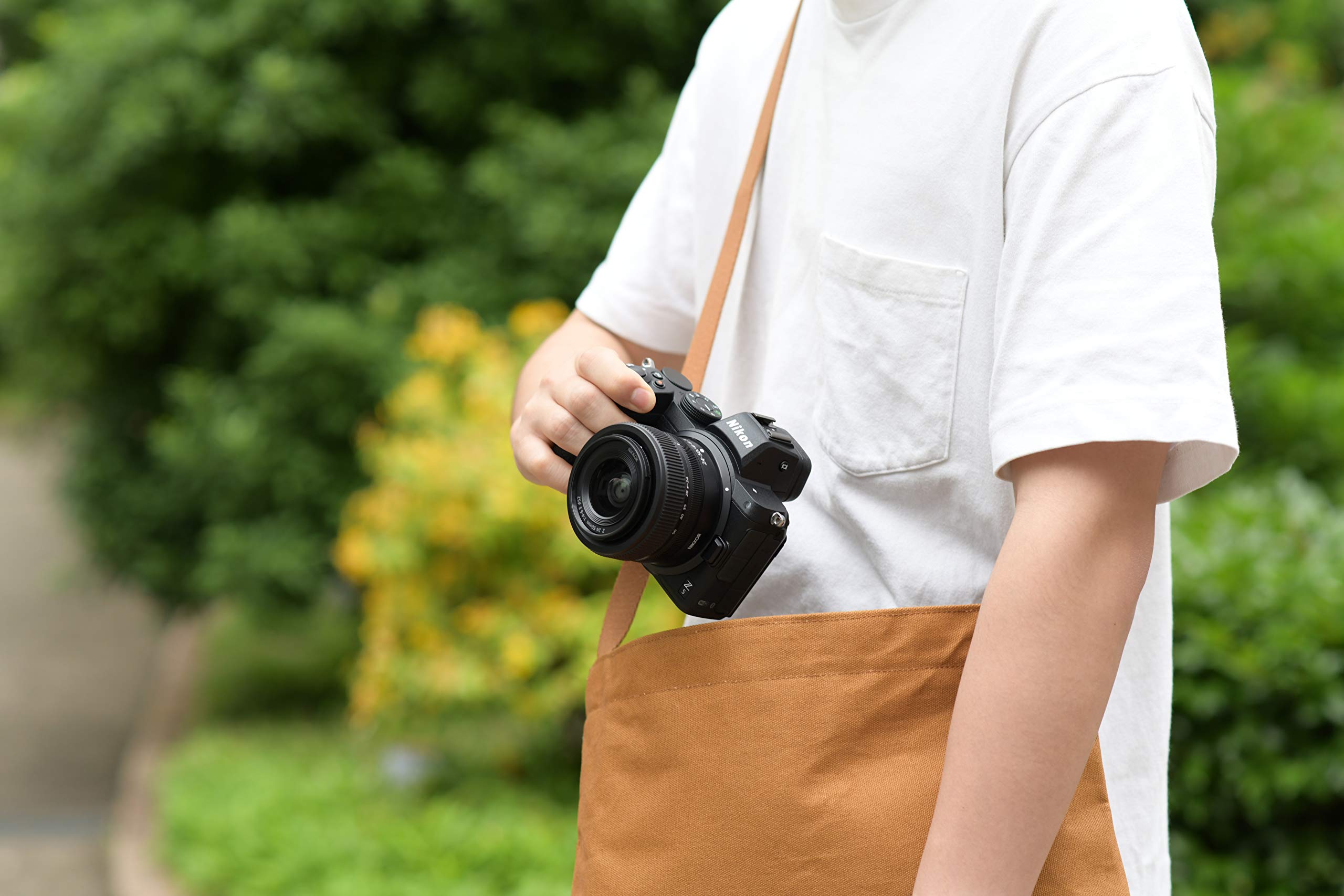 Nikon Z5 + 24-50 F/46.3 - Camara mirrorless con Pantalla de 3 Pulgadas, Negro