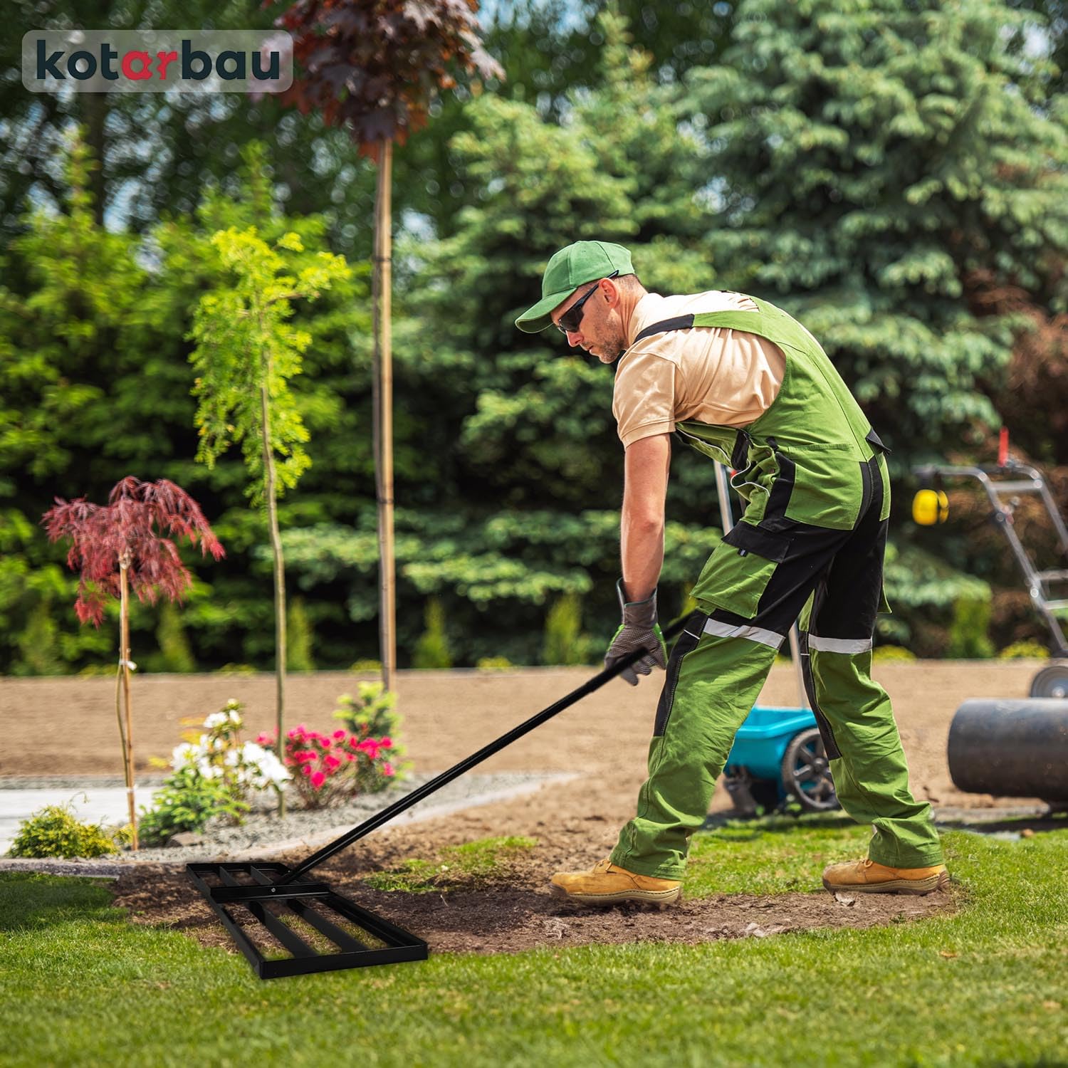 KOTARBAU® Rasenrakel - 120 x 30 cm - Rasen Nivellierrechen - mit Stahlstiel - 180 cm - Gartenwerkzeug zur Rasenpflege - Rasen Rakel - Gartenzubehör - Stahl - Schwarz