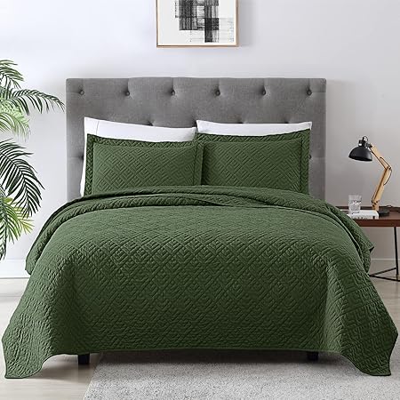 EXQ Home Quilt Set Twin Size Olive Green 2 Piece,Lightweight Soft Coverlet Modern Style Squares Pattern Bedspread Set(1 Quilt,1 Pillow Sham)