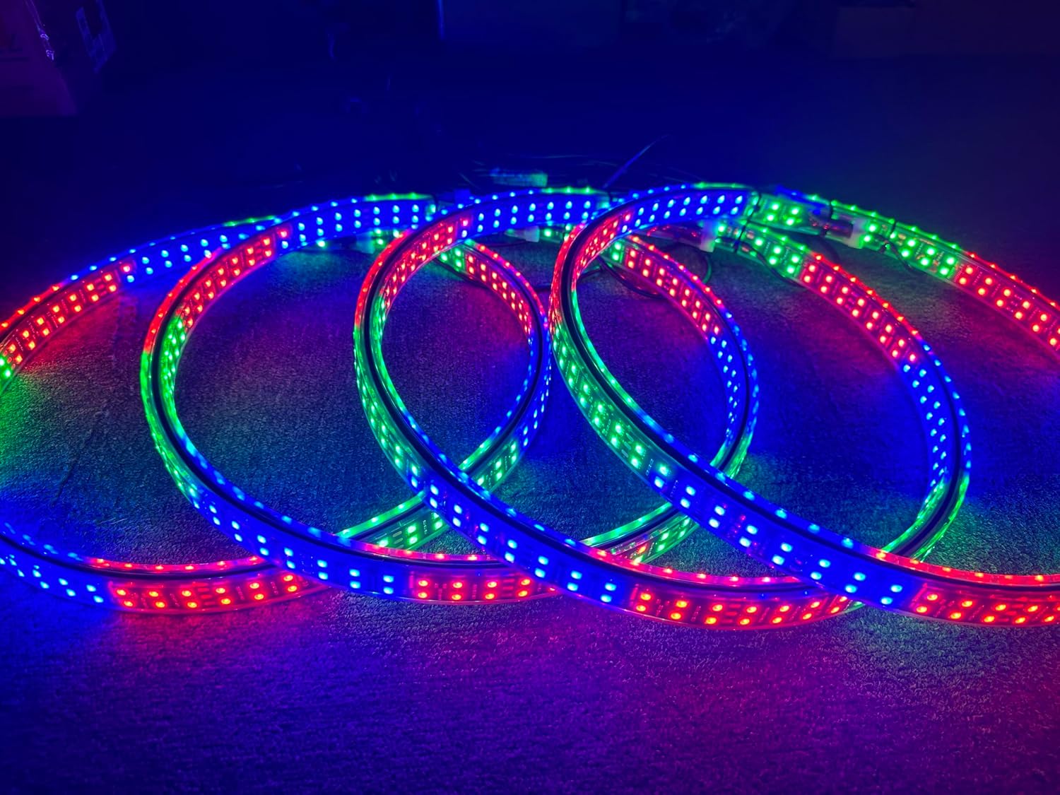 SDO 17.5'' Quad Row Dream Color Chase Double-Side LED Wheel Light Million Color Shift Rim Lights w/Turn Signal,Braking,Lock,Black Iron Ring Neon Light Bluetooth & Remote Ctrl (17.5'')