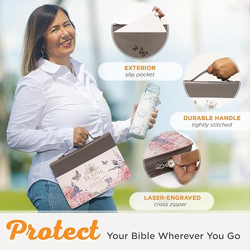 Miniatura 5 de Christian Art Gifts Funda bíblica de moda para mujer, Be Still and Know, Salmo 4610, mariposa rosa rosa, piel sintética gris, talla L