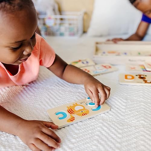 Miniatura 3 de Tarjetas con imágenes del abecedario Melissa & Doug juguete educativo con 13 tablas de madera de doble cara y 52 letras