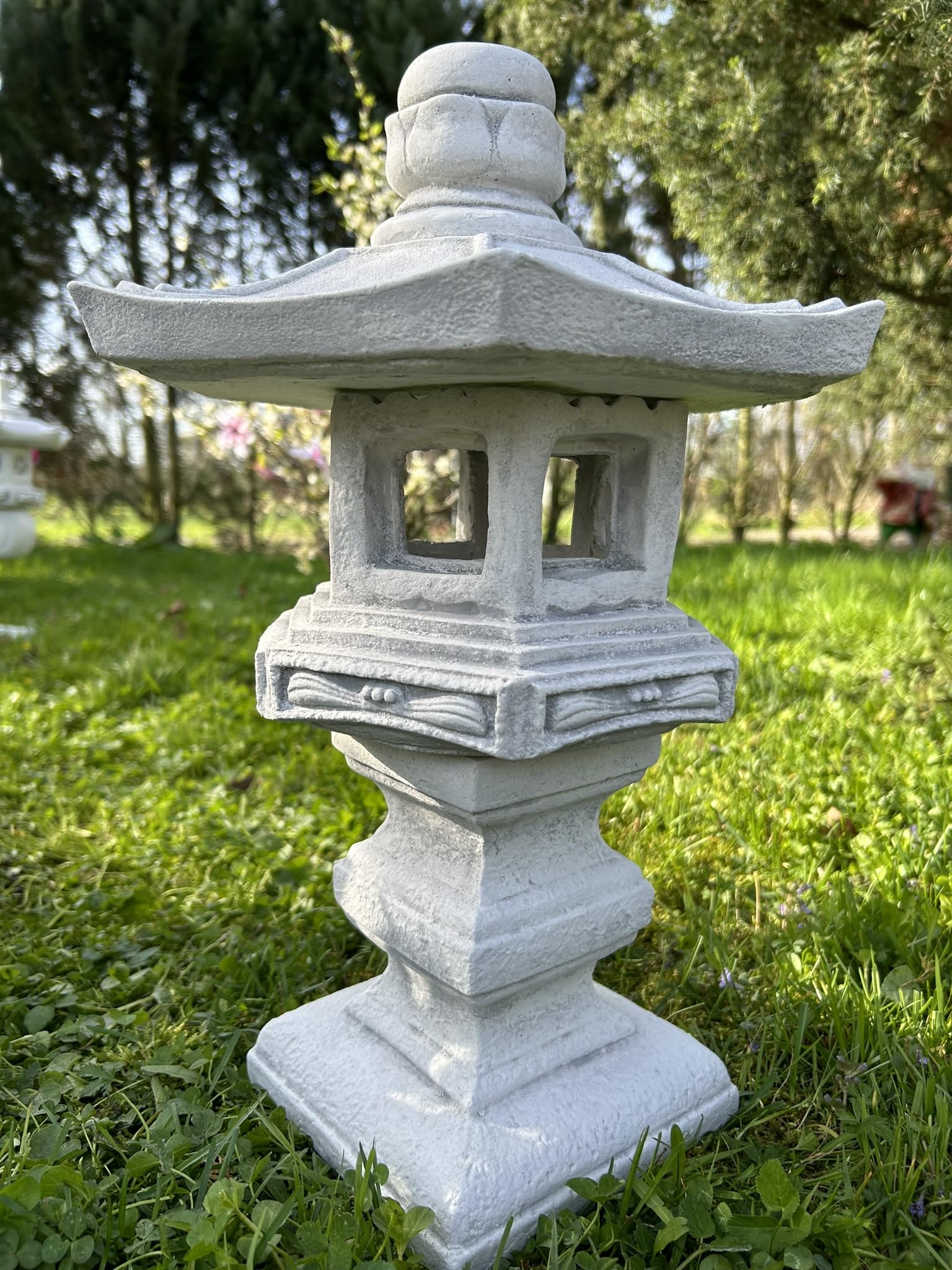 FABRIQ Yukimi Doro Statuetta decorativa da giardino in pietra artificiale, lampada giapponese su base, grigio, resistente al gelo, altezza: 42 cm